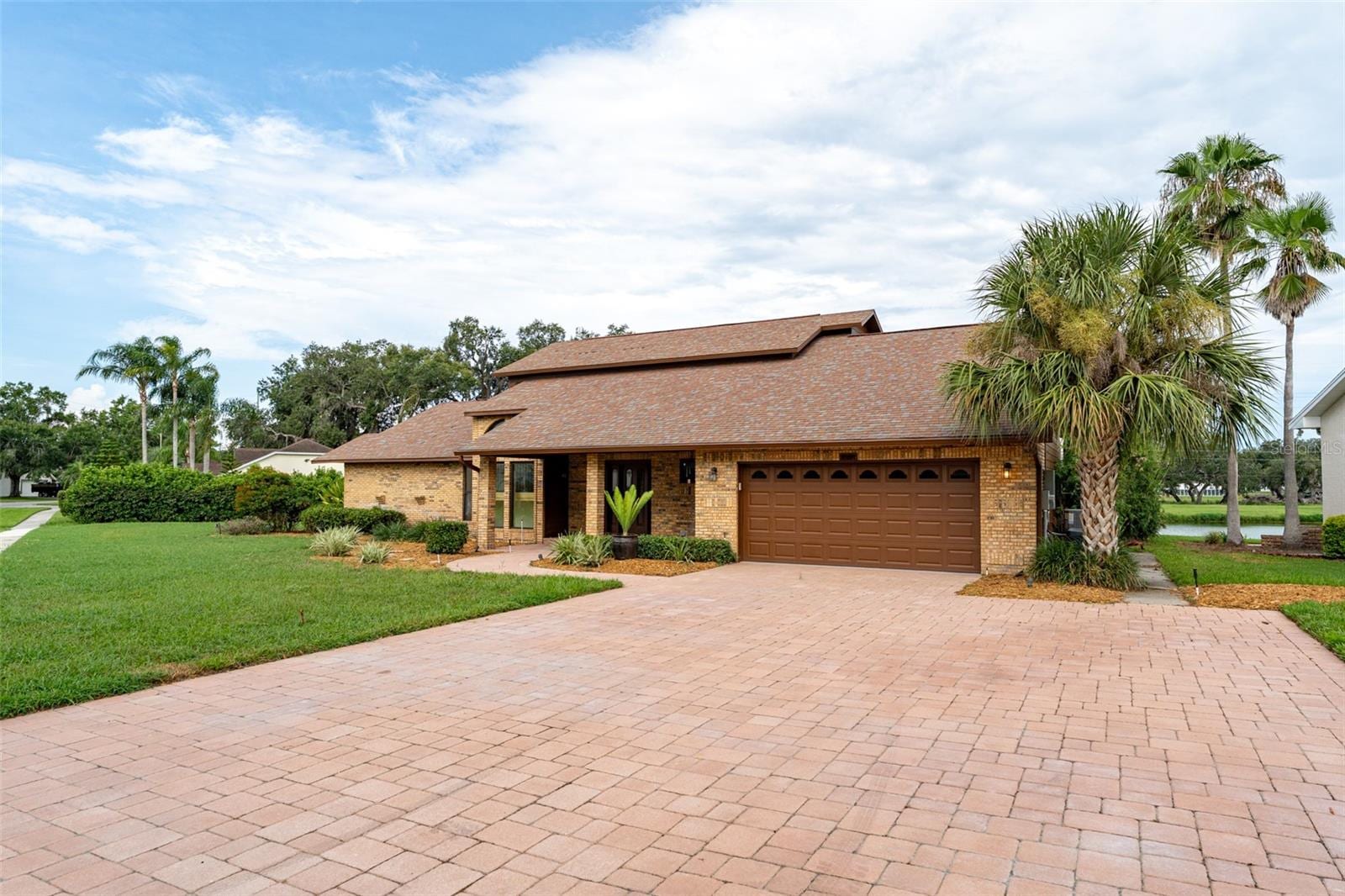 6151 Silver Oaks Dr photo 3