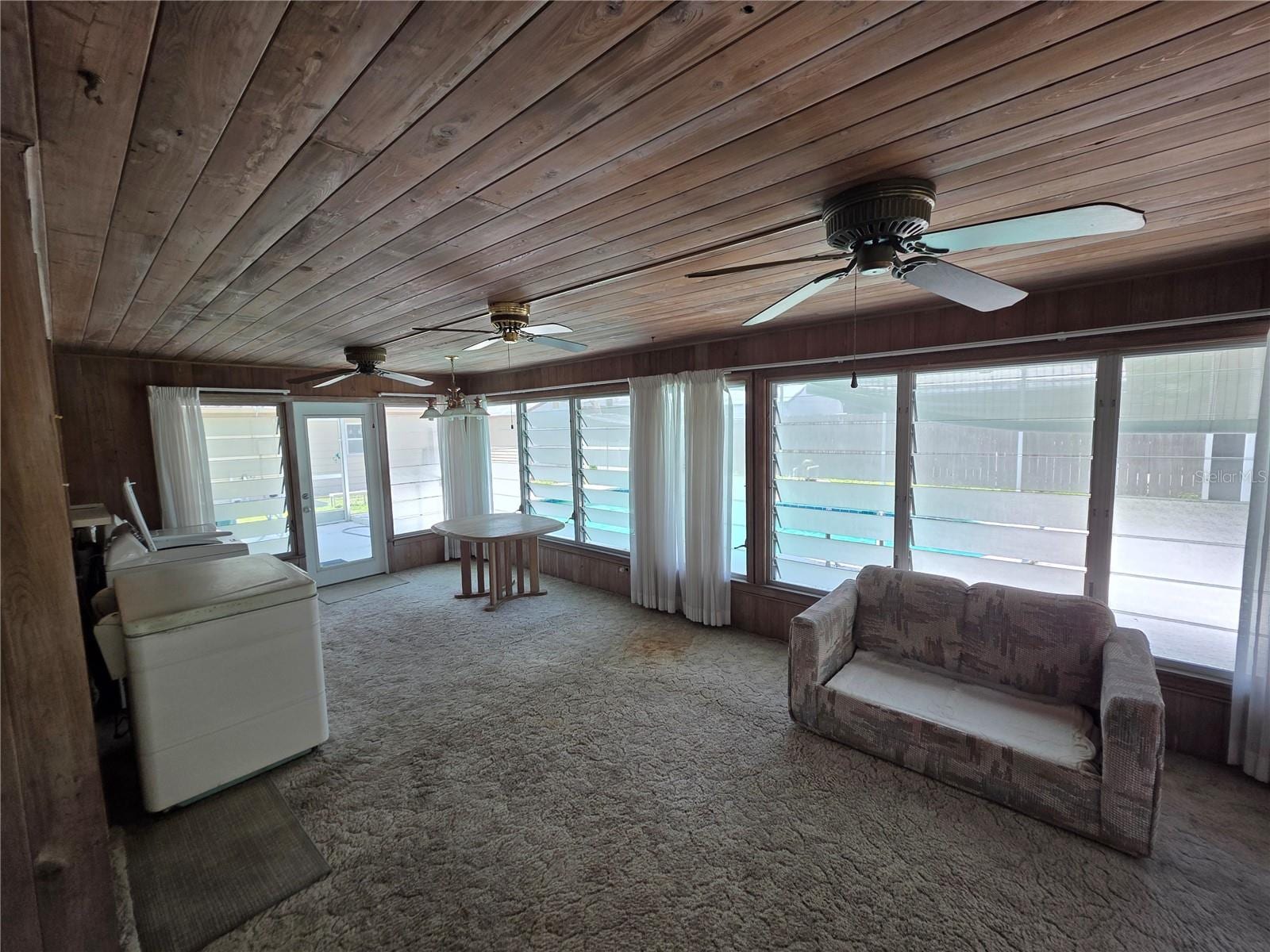 1330 Rhodes Ave photo 4
