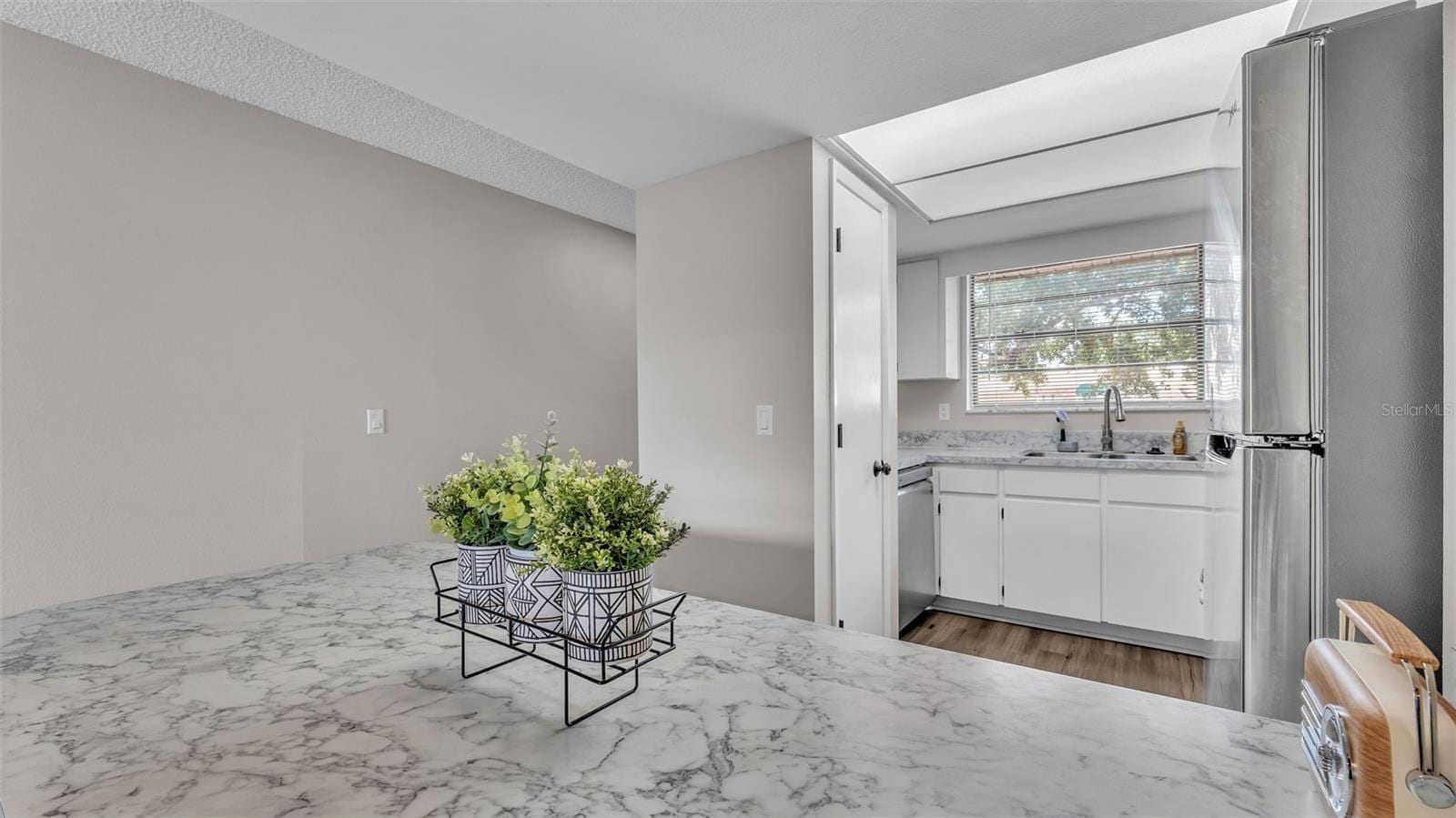 6056 Topher Trl photo 5