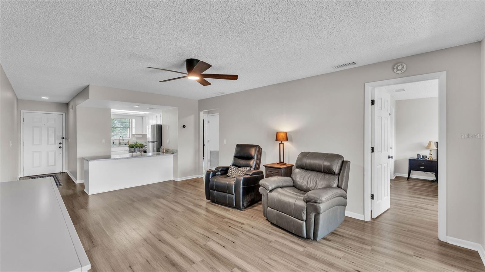 6056 Topher Trl photo 3