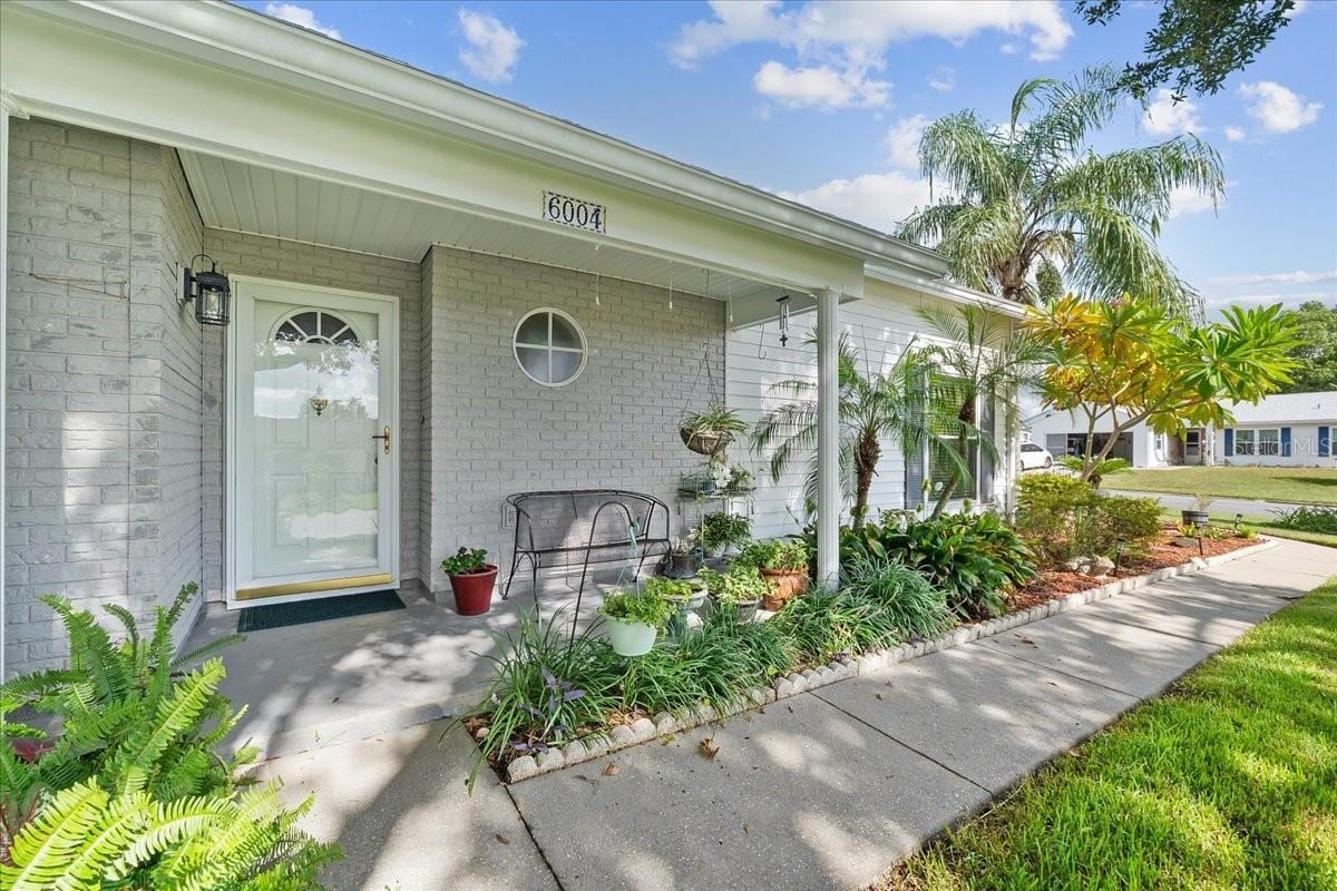 6004 Sanderling Dr photo 2