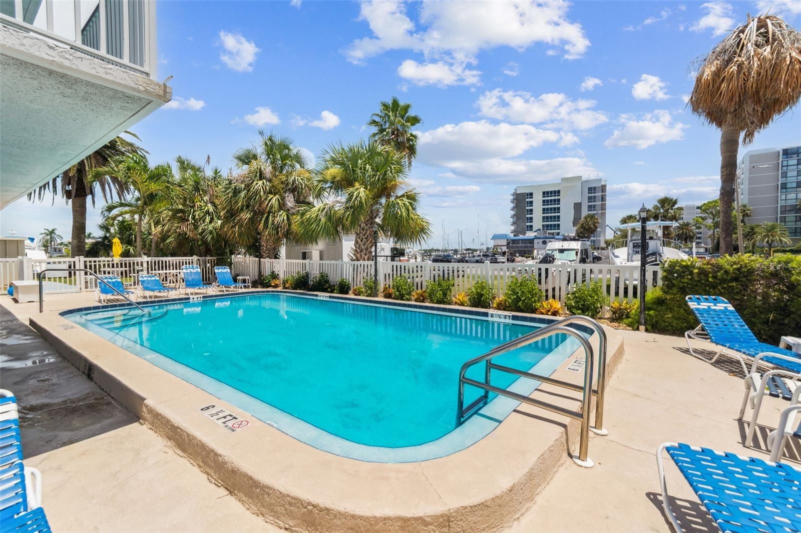 800 Bayway Blvd #17 photo 5