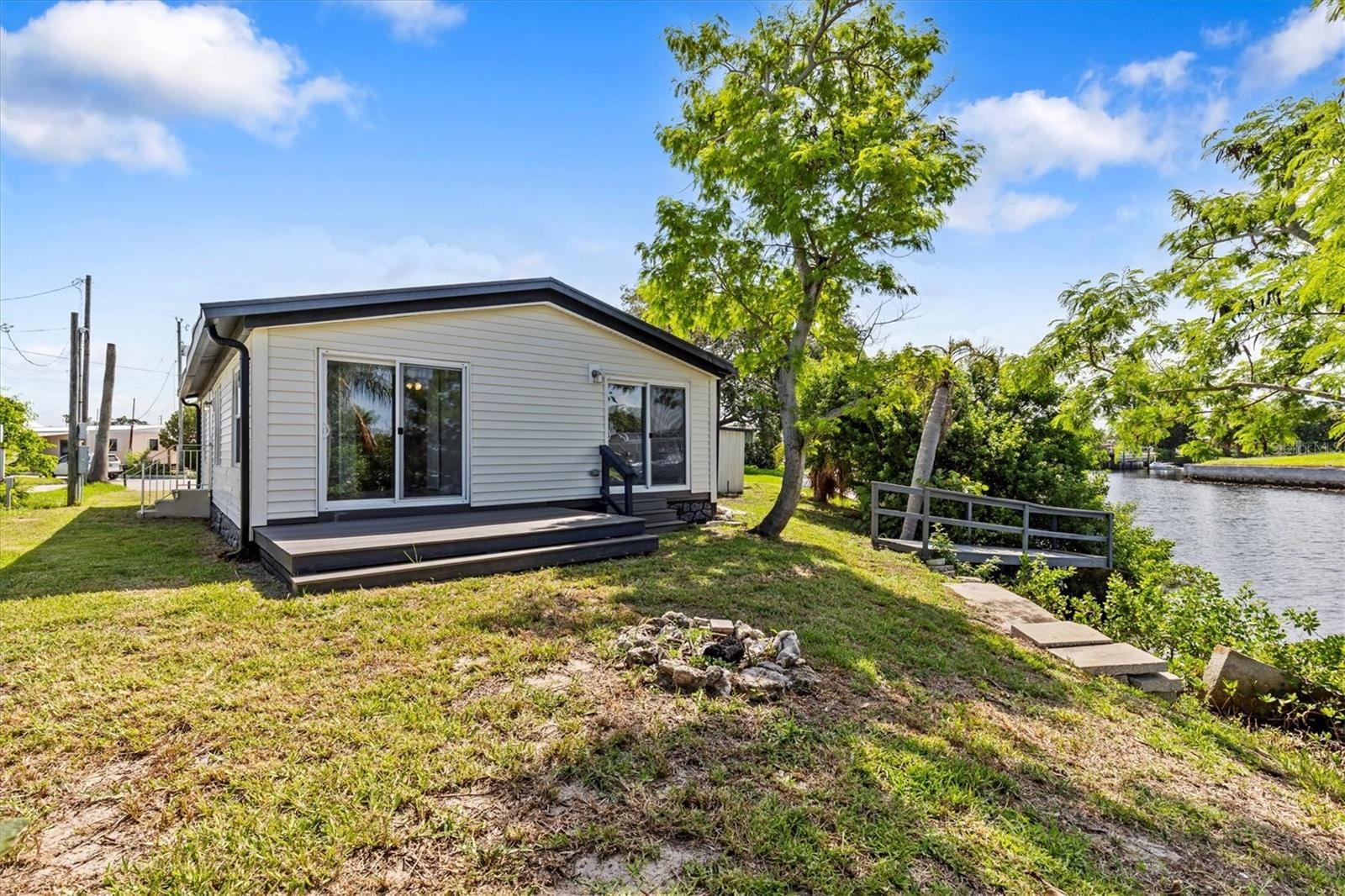 13147 Cabin CT photo 5