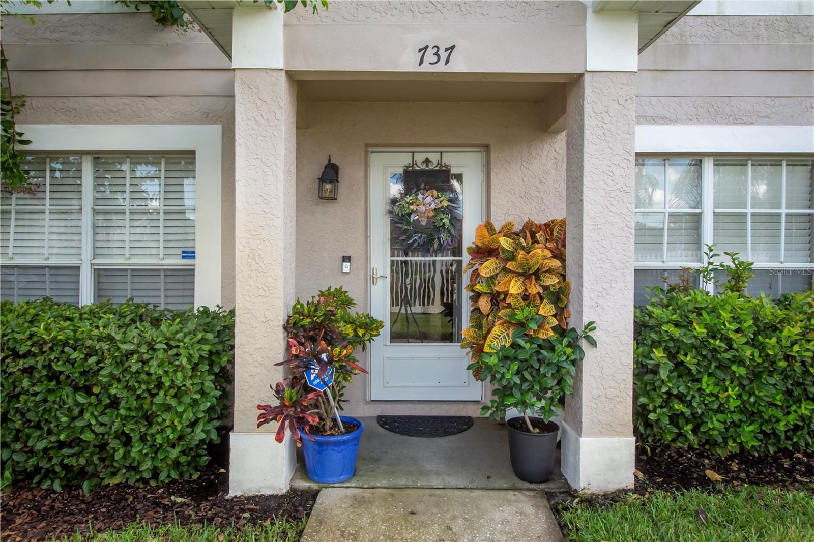 737 Kensington Lake Cir photo 3