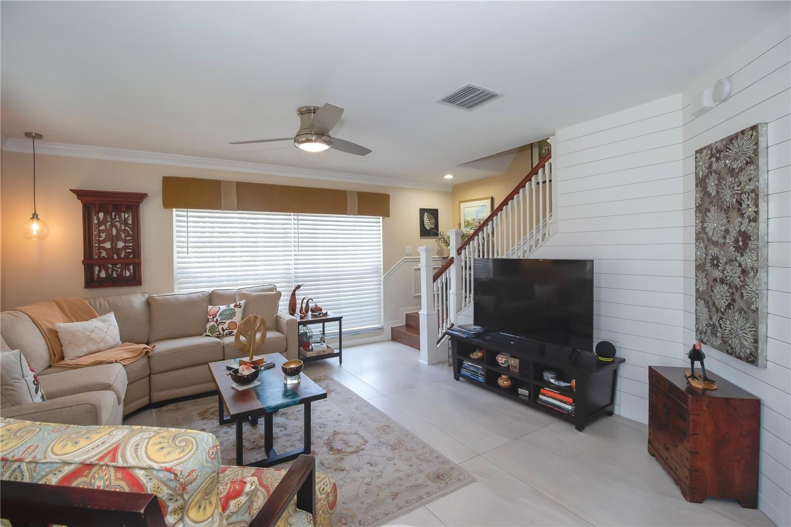 737 Kensington Lake Cir photo 4