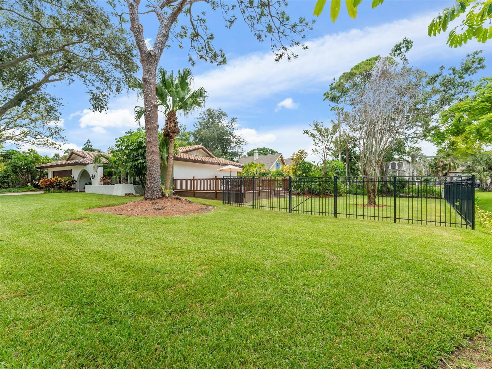 7220 Sunshine Dr S photo 4