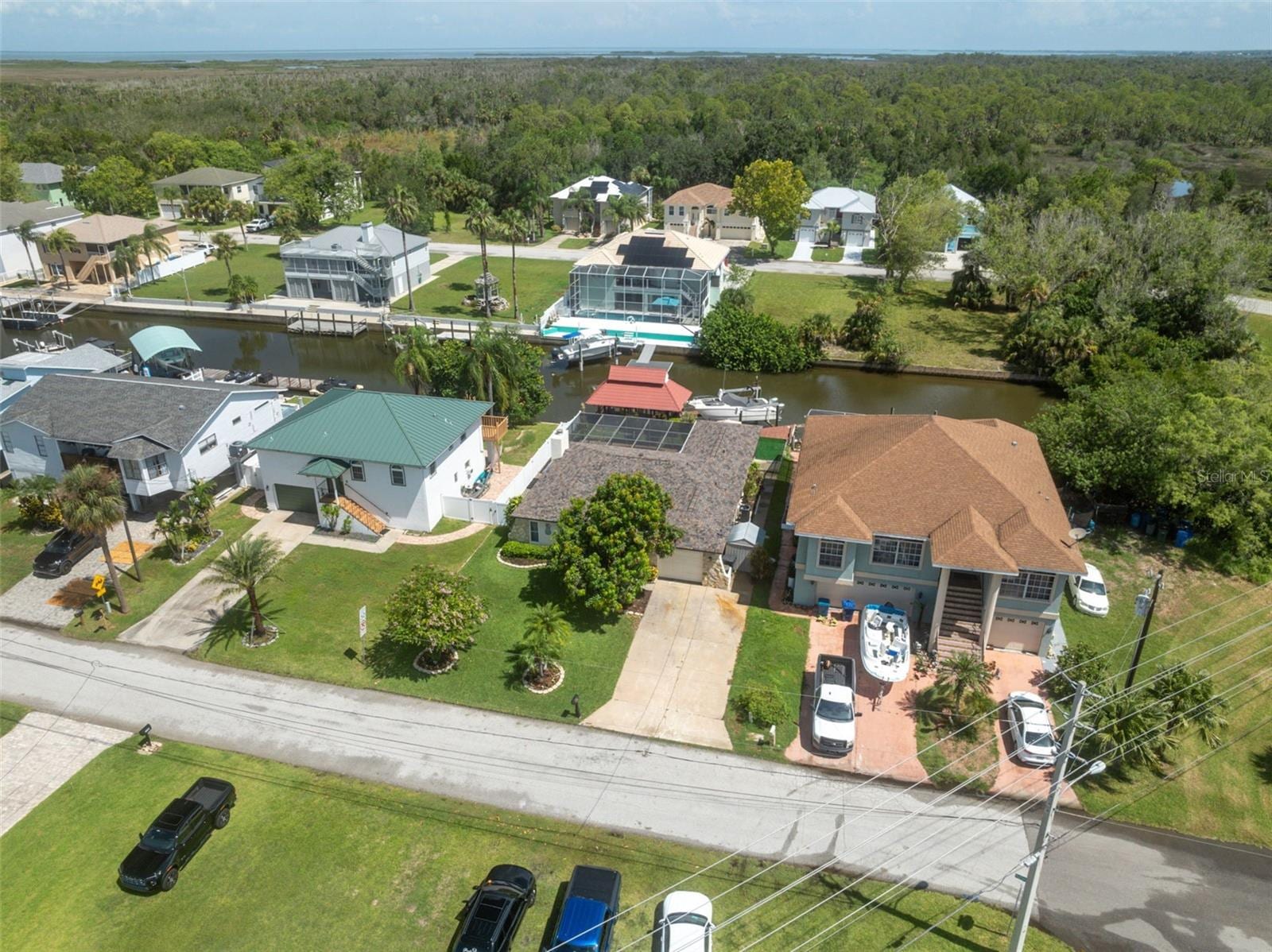 7711 Hatteras Dr photo 4