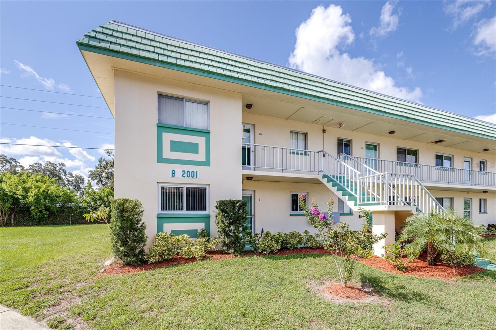 2001 Greenbriar Blvd #1 photo 2