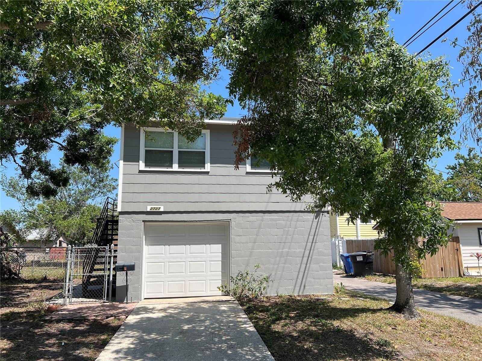 1668 28th Ave N photo 2