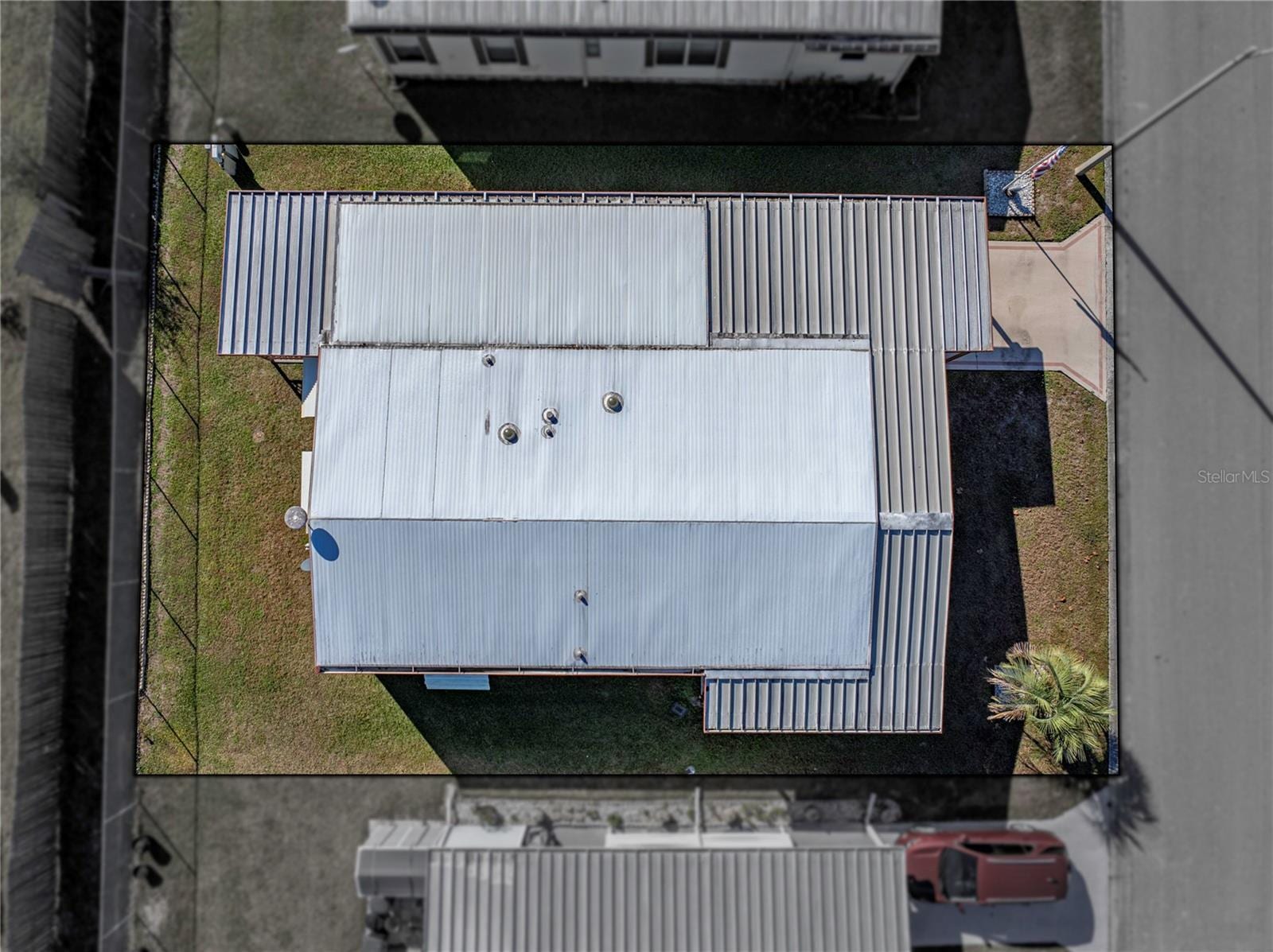 4000 William Hume Dr photo 4