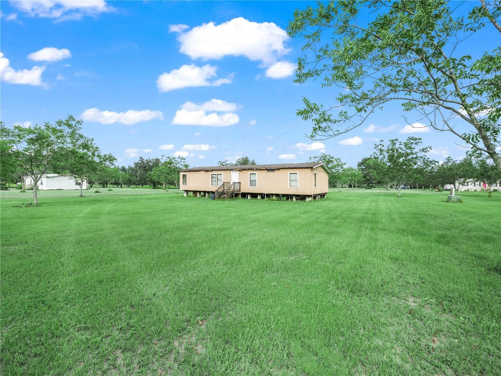 8564 Carey Rd photo 5
