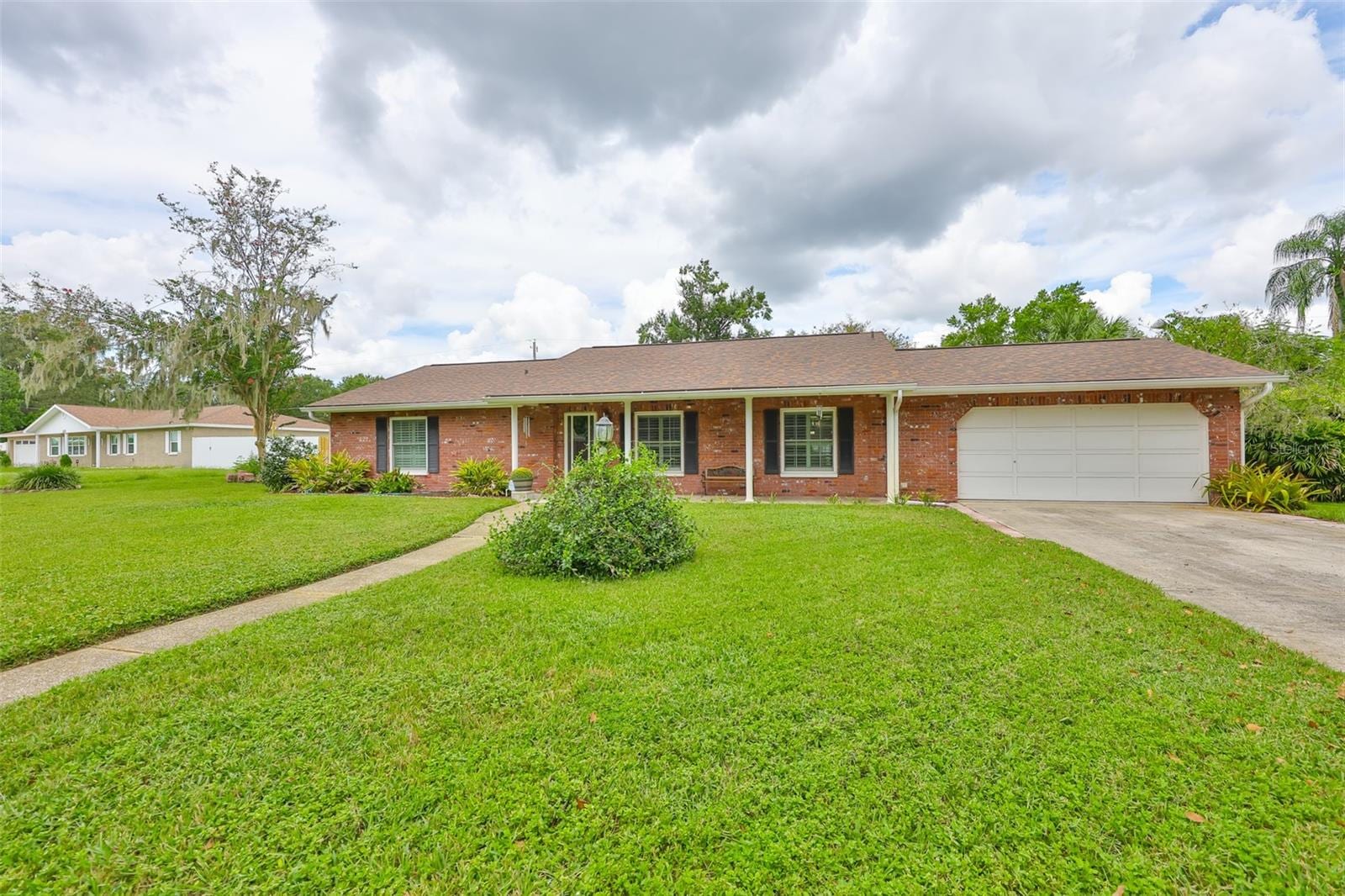 1408 Moss Laden CT photo 3