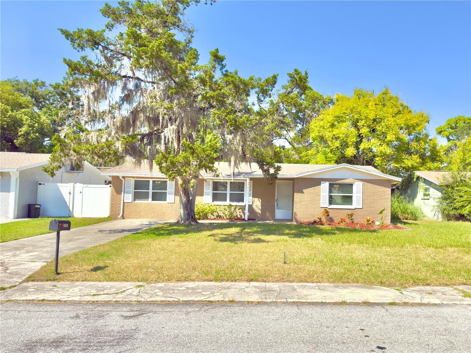 5701 Quist Dr photo 2