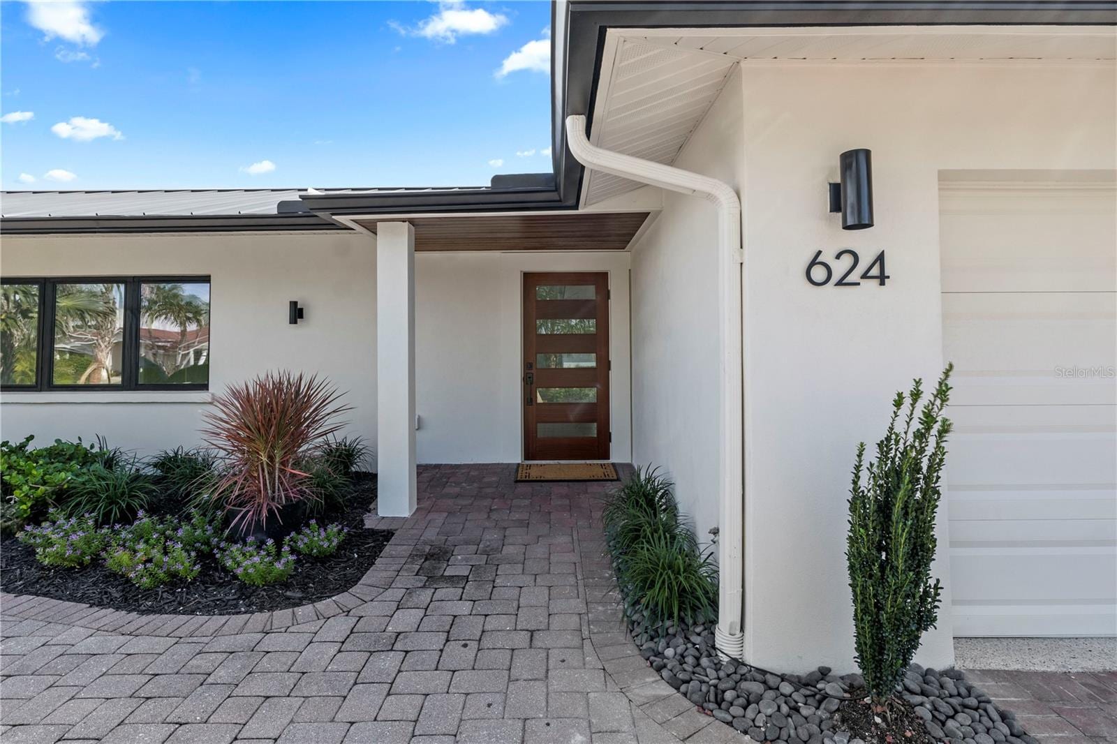 624 Dundee Ln photo 4