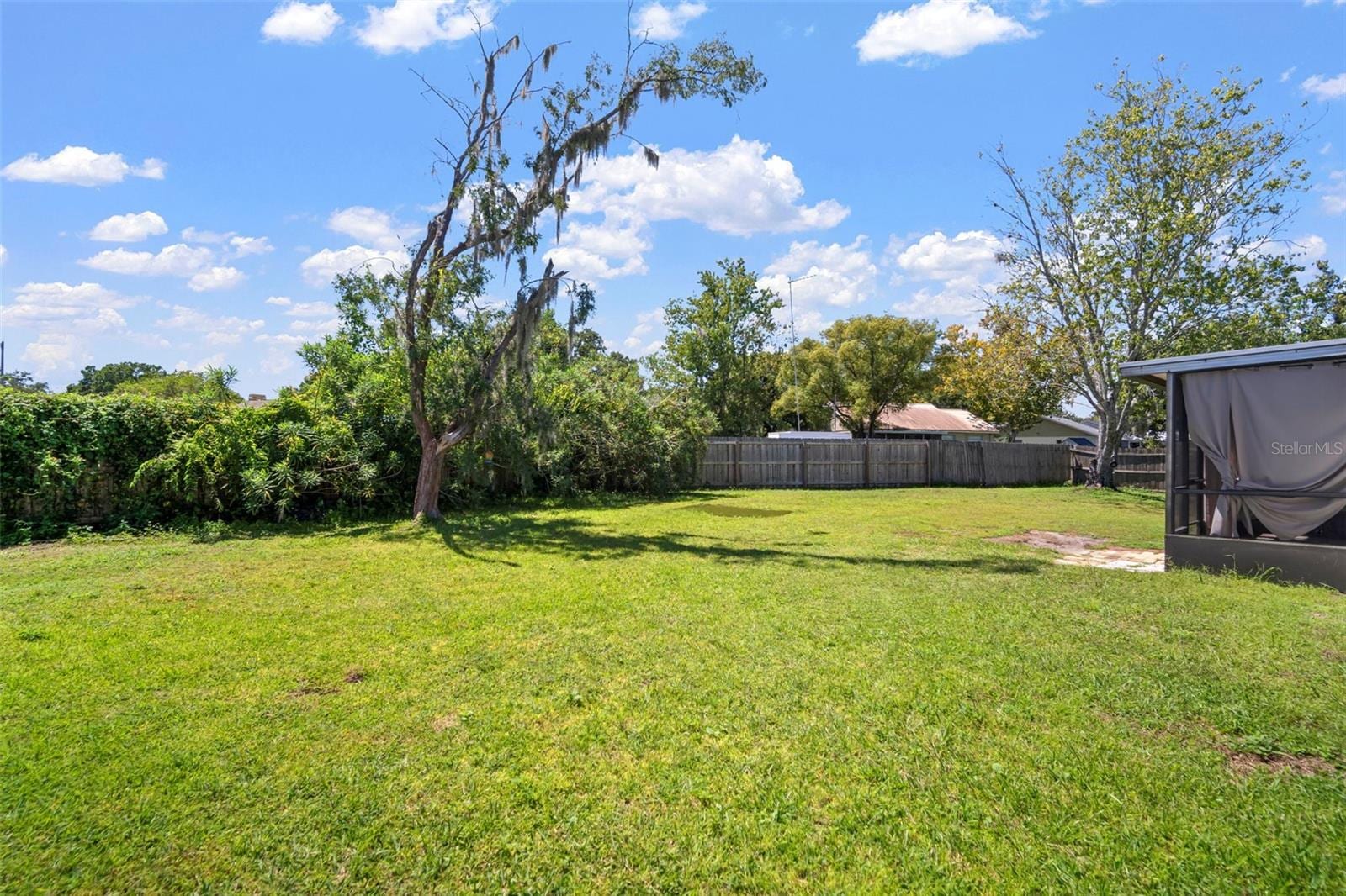 4613 N Country Hills CT photo 3