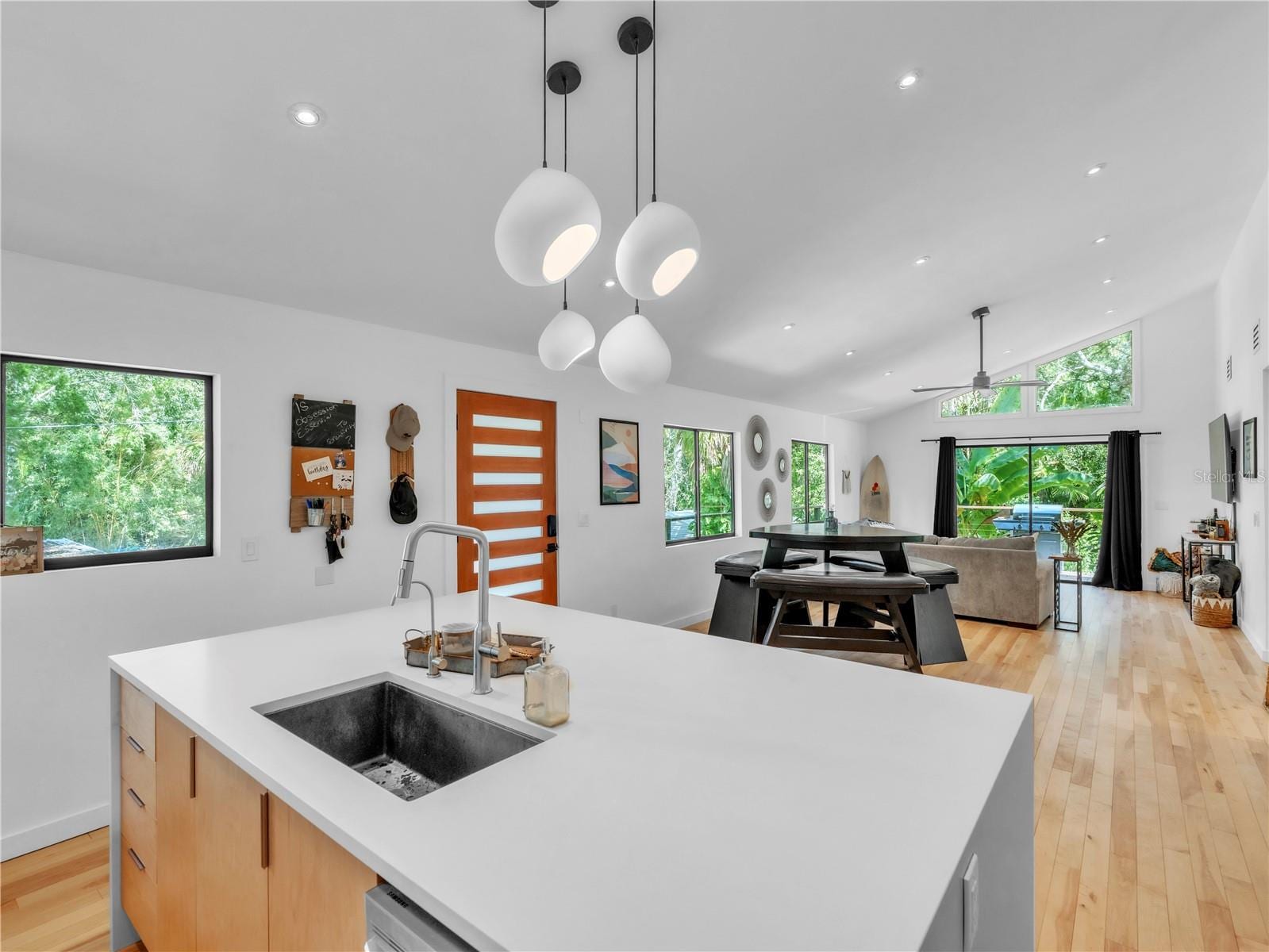 43 Hamilton Heath Dr photo 5