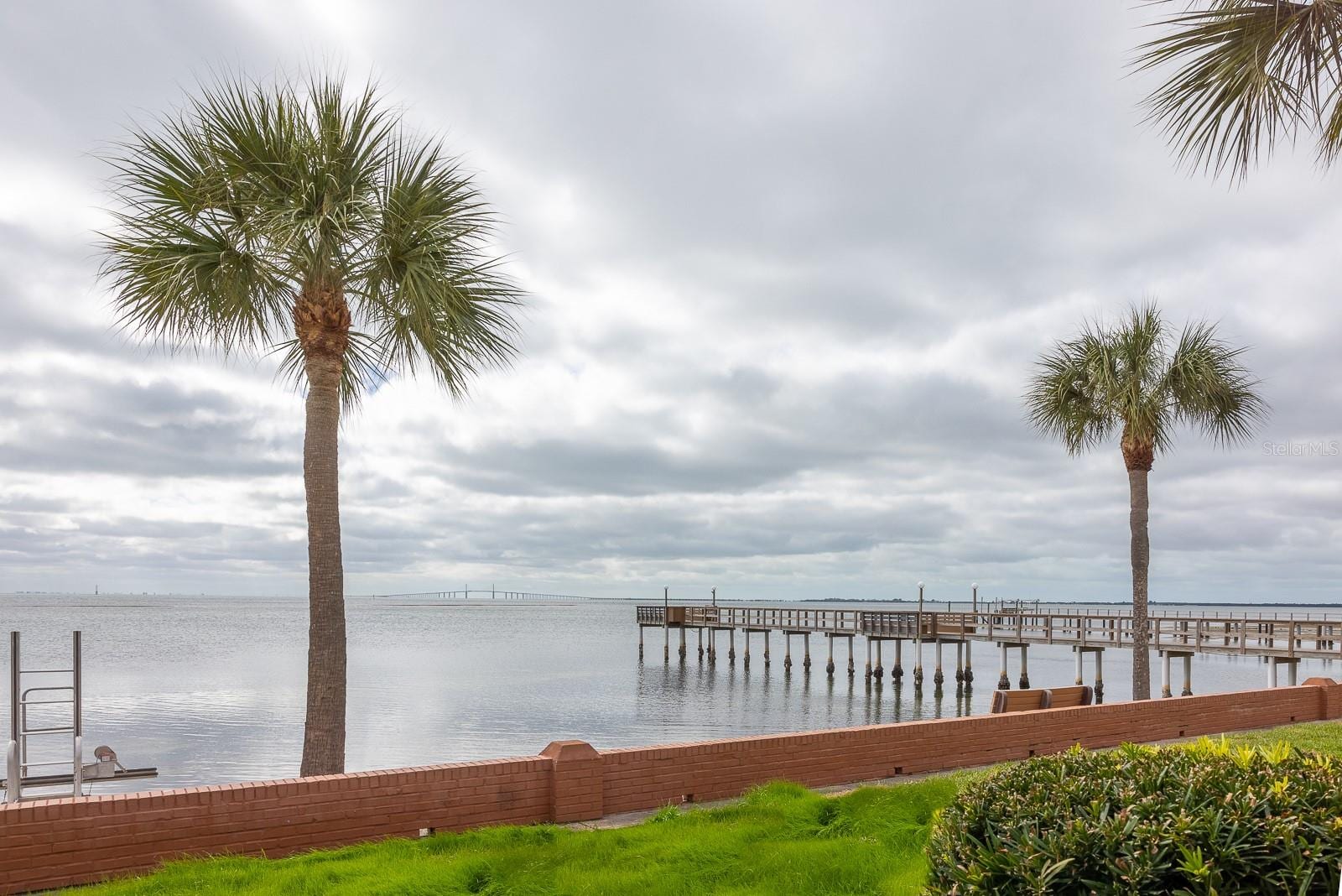 650 Pinellas Point Dr S #211 photo 2