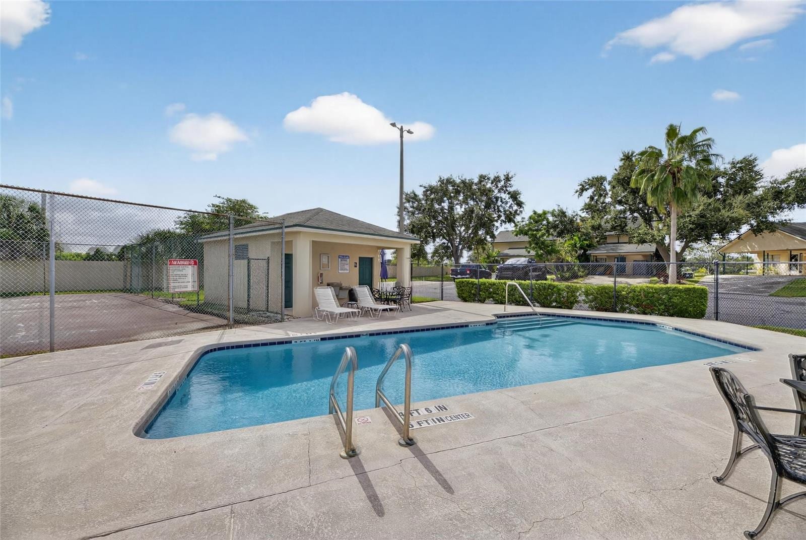 620 Yardarm Dr #10 photo 5