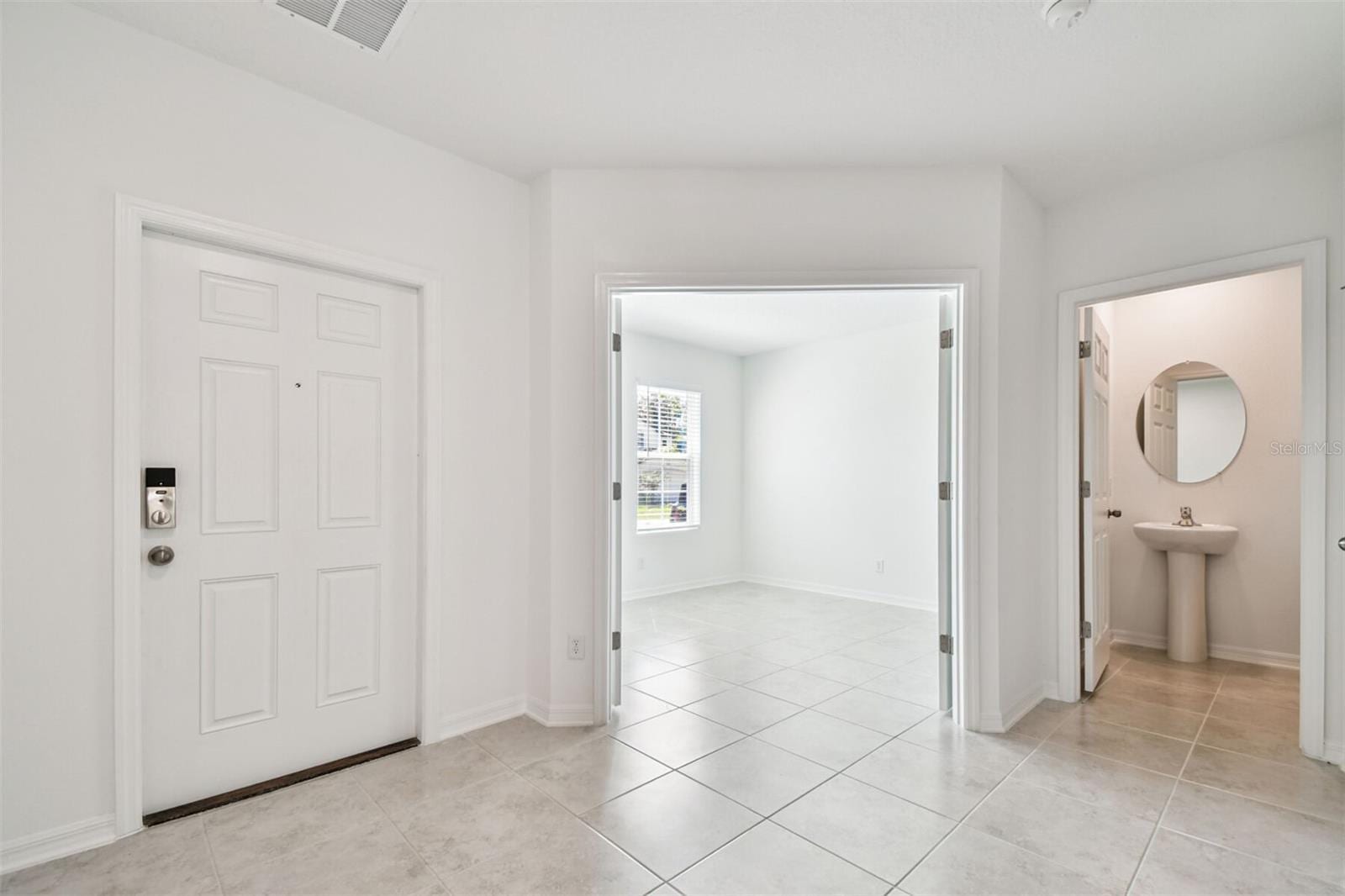 12801 Castle Oaks Dr photo 3