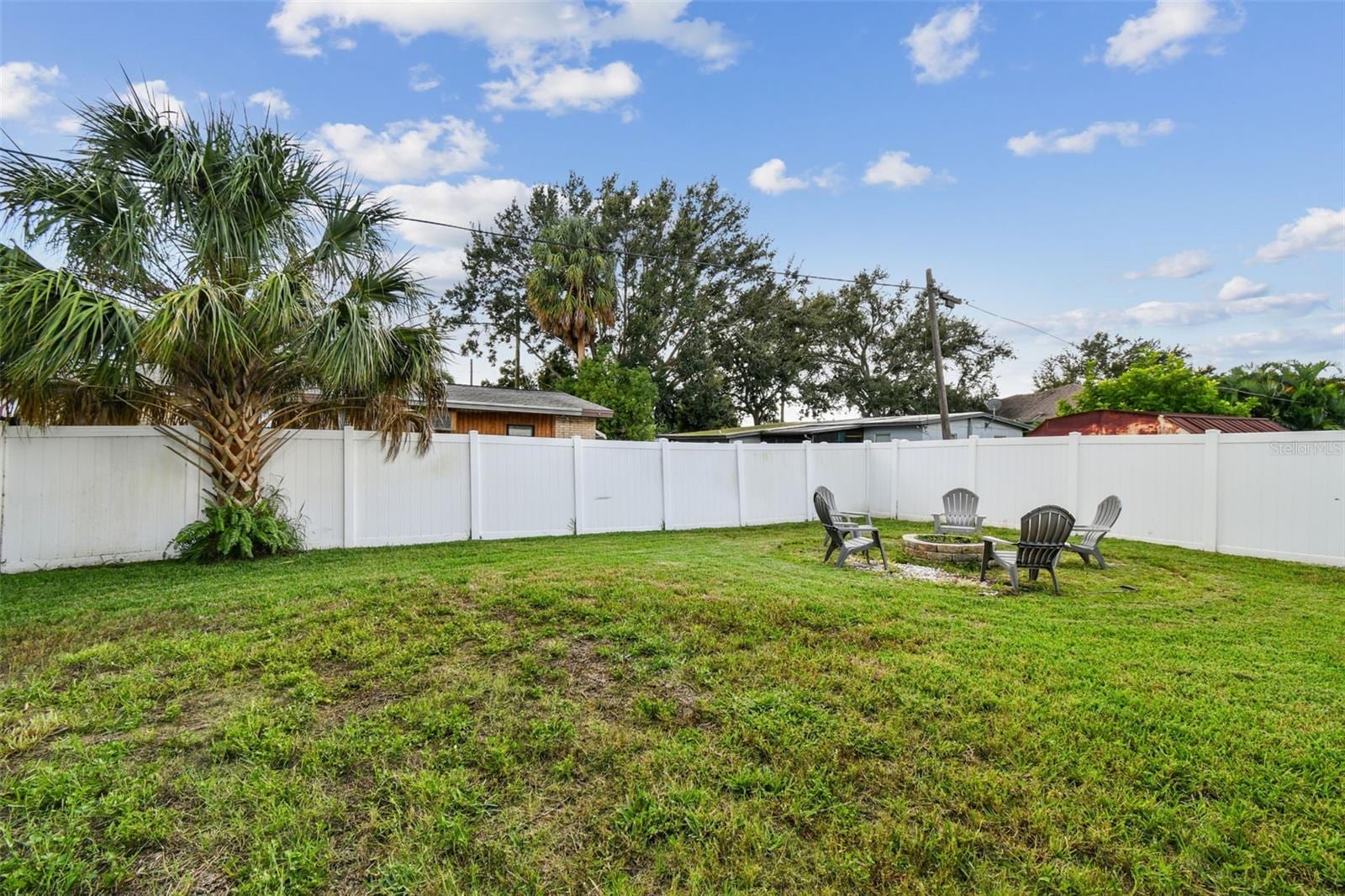 4722 W Bay Ave photo 3