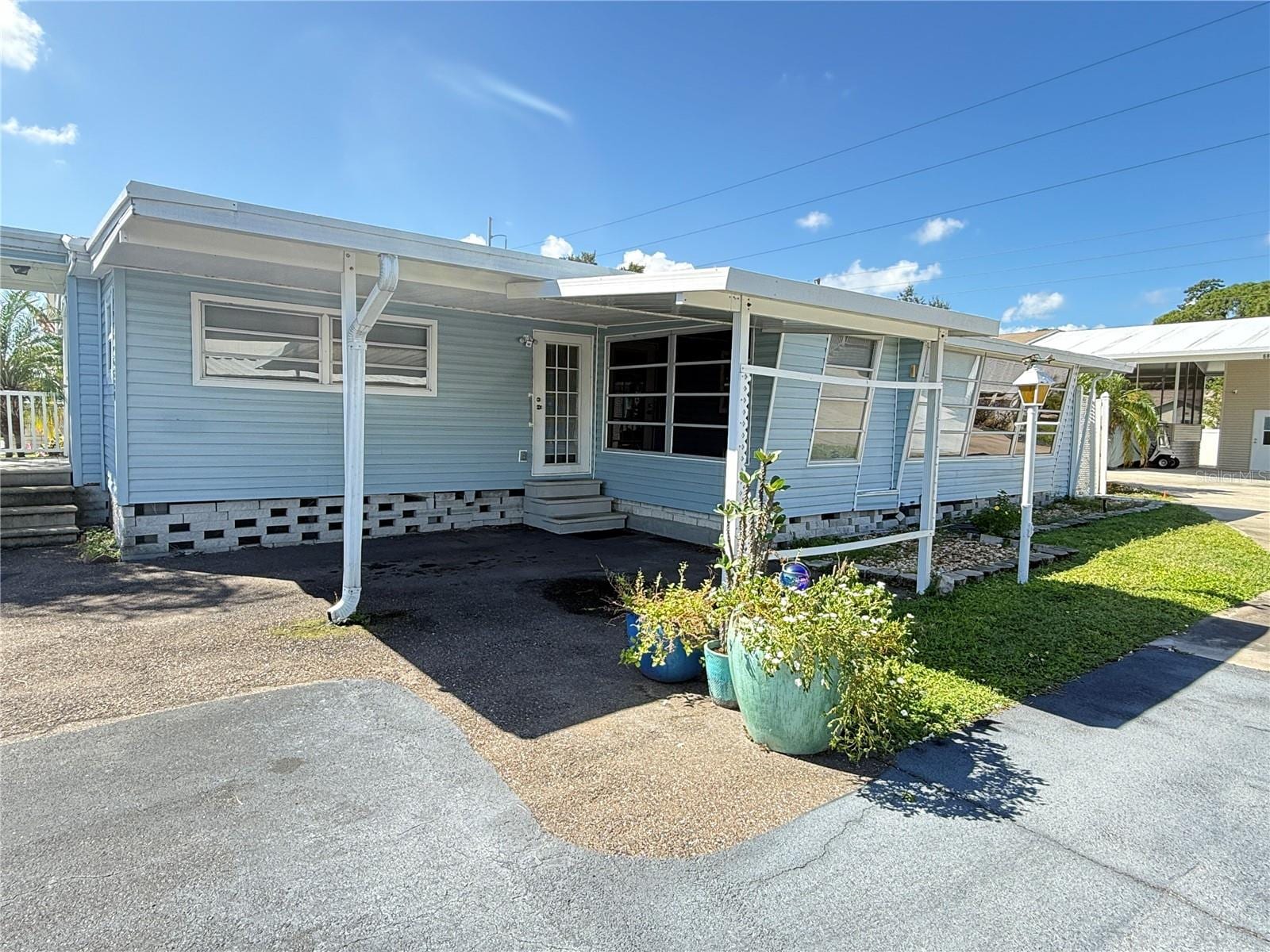 6830 Americana Dr NE #127 photo 2
