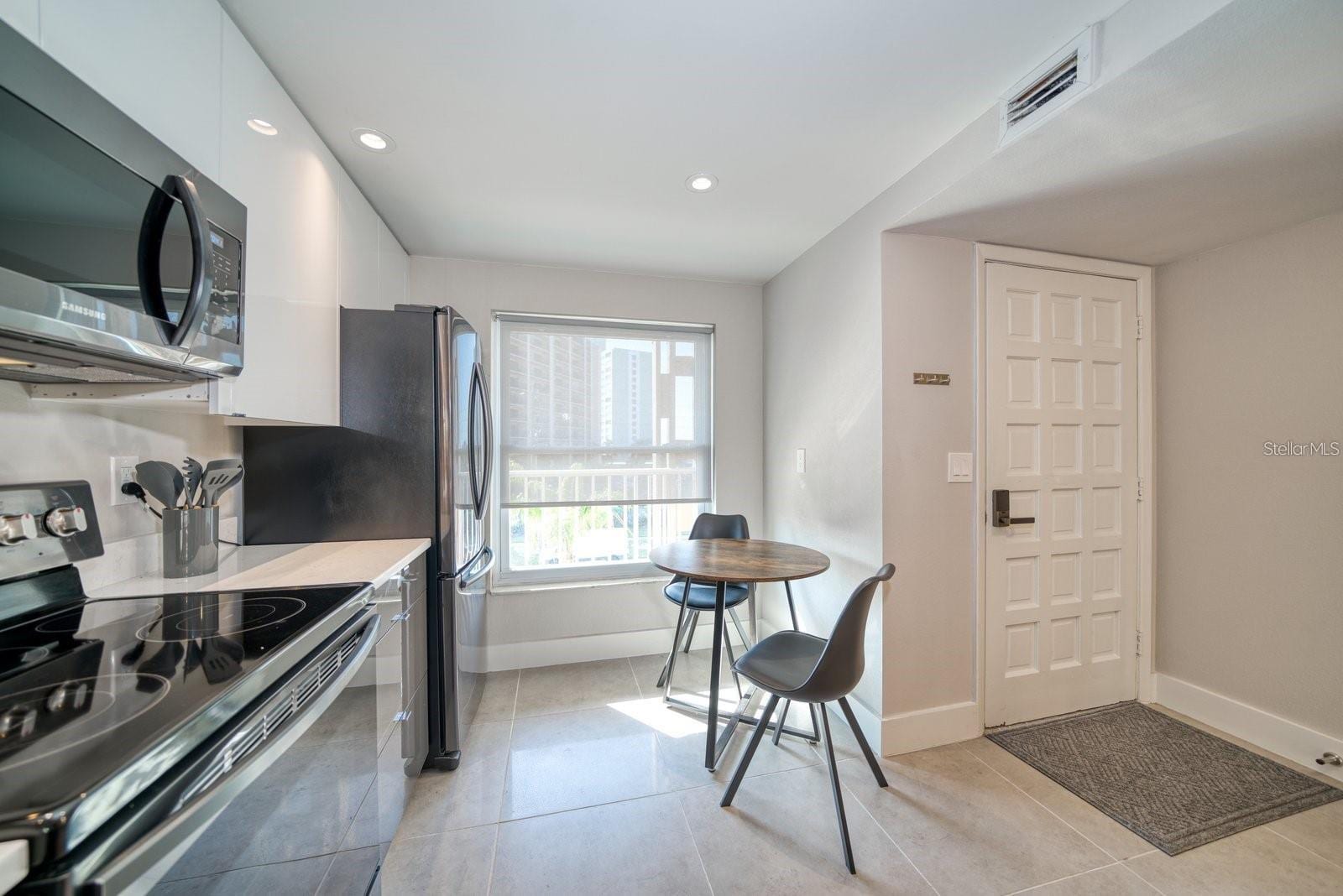 105 Island Way #132 photo 4