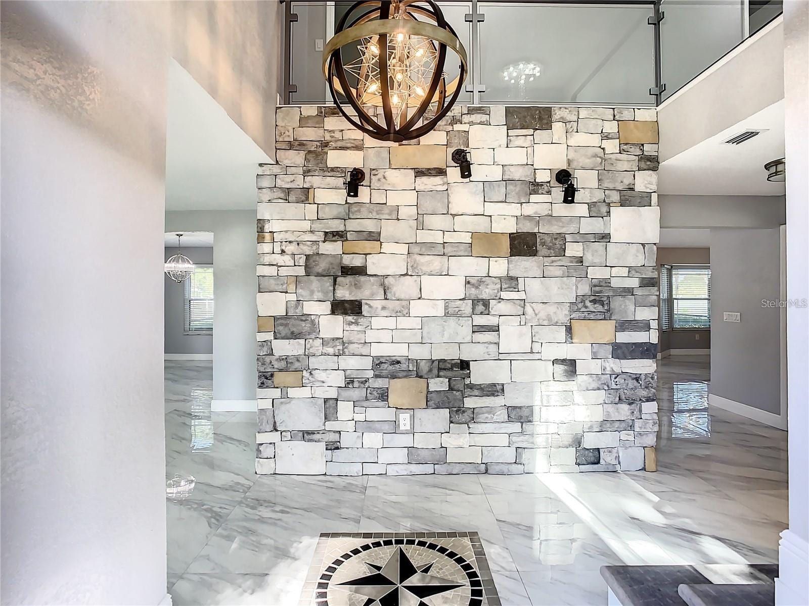 2253 Malachite Dr photo 5