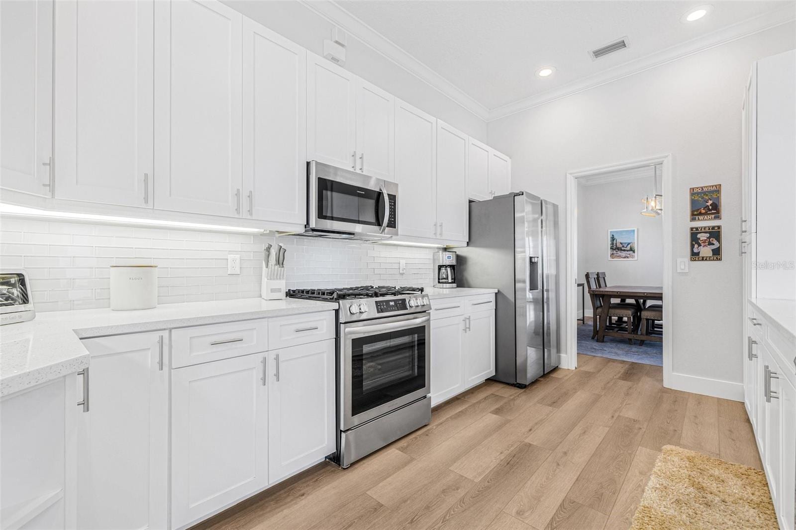 4612 Barracuda Dr photo 3