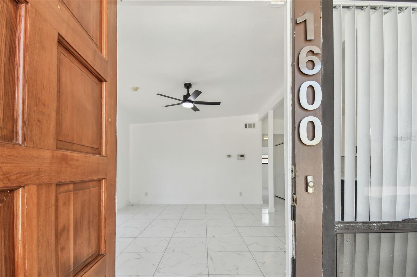 1600 Delaware Ave NE photo 3