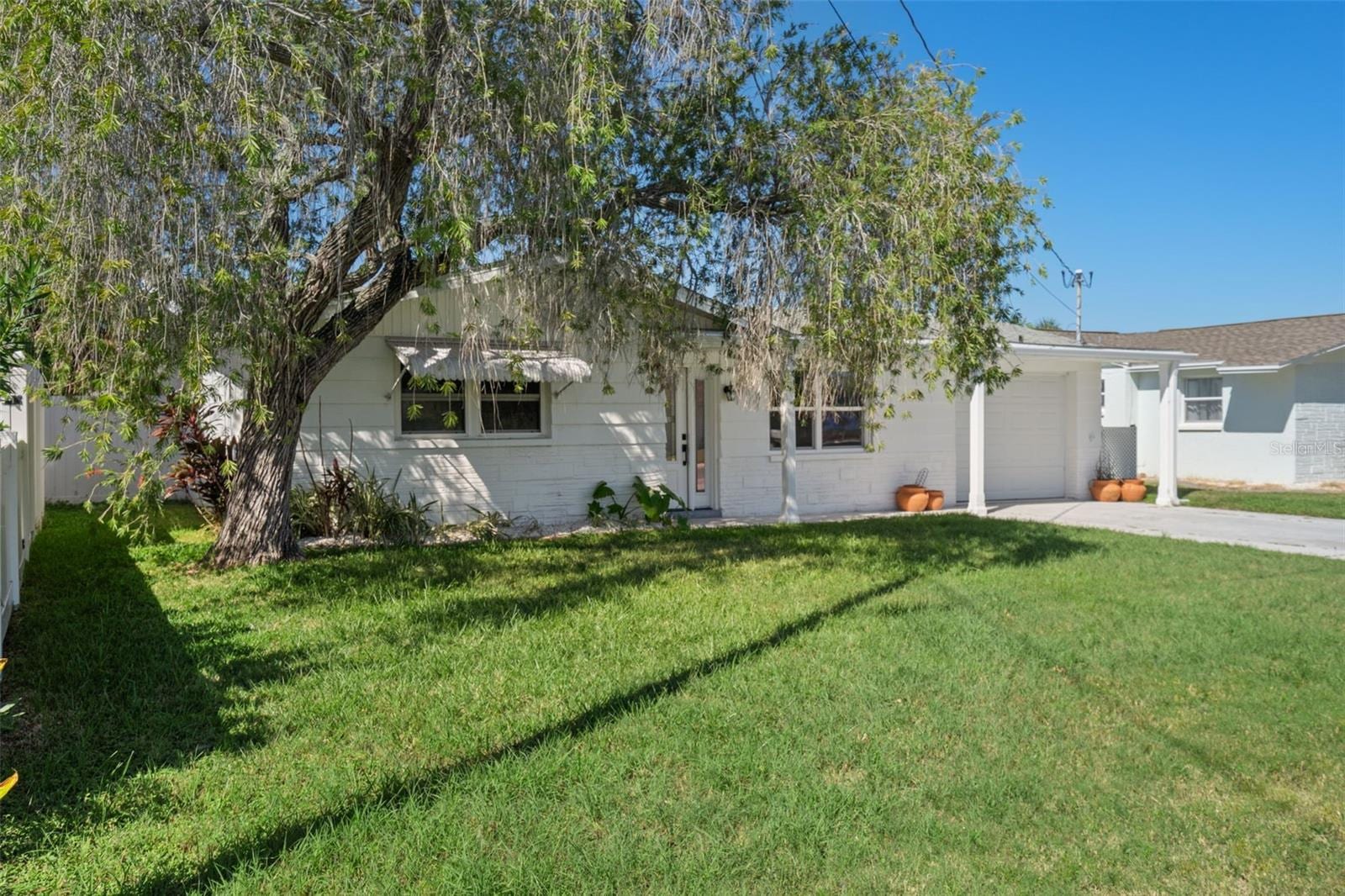 13611 Evelane Dr photo 3