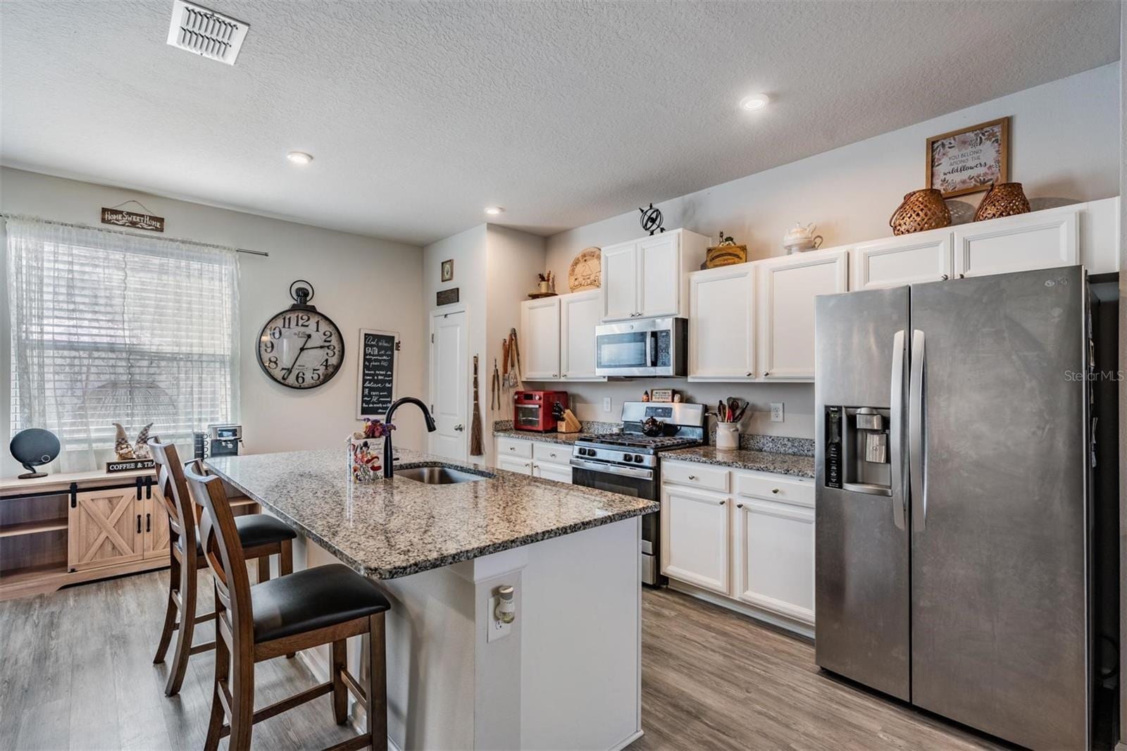 15068 Caravan Ave photo 3