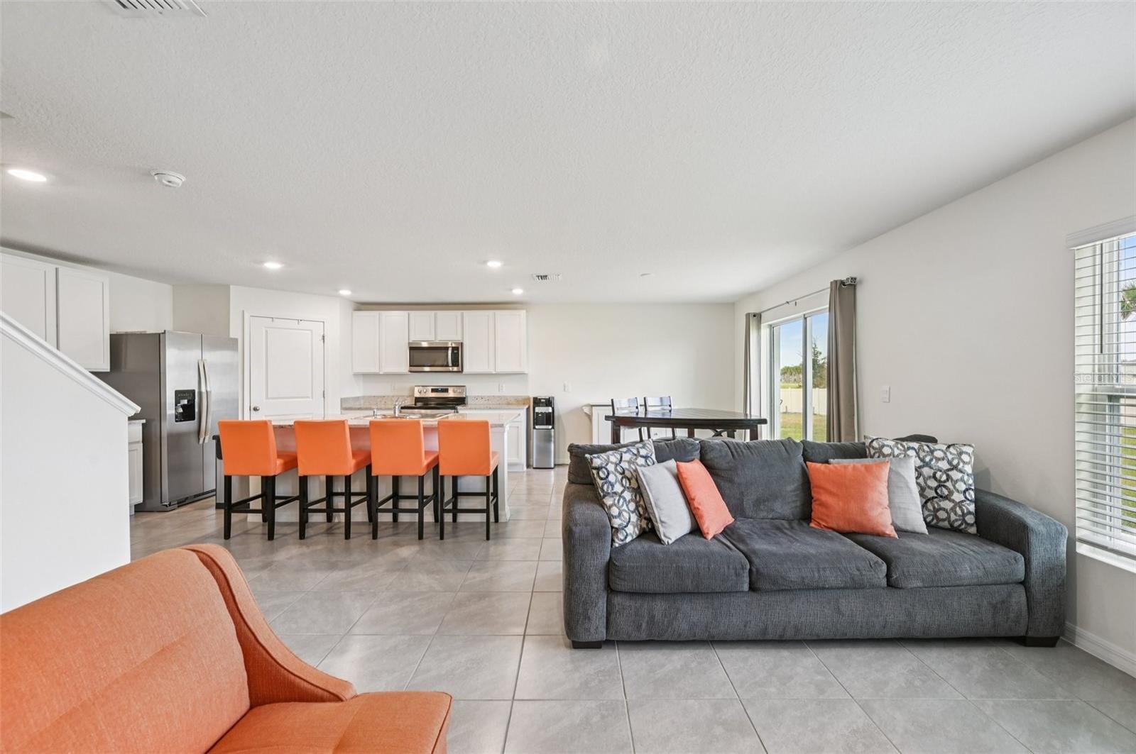 5152 Plumeria Dr photo 5