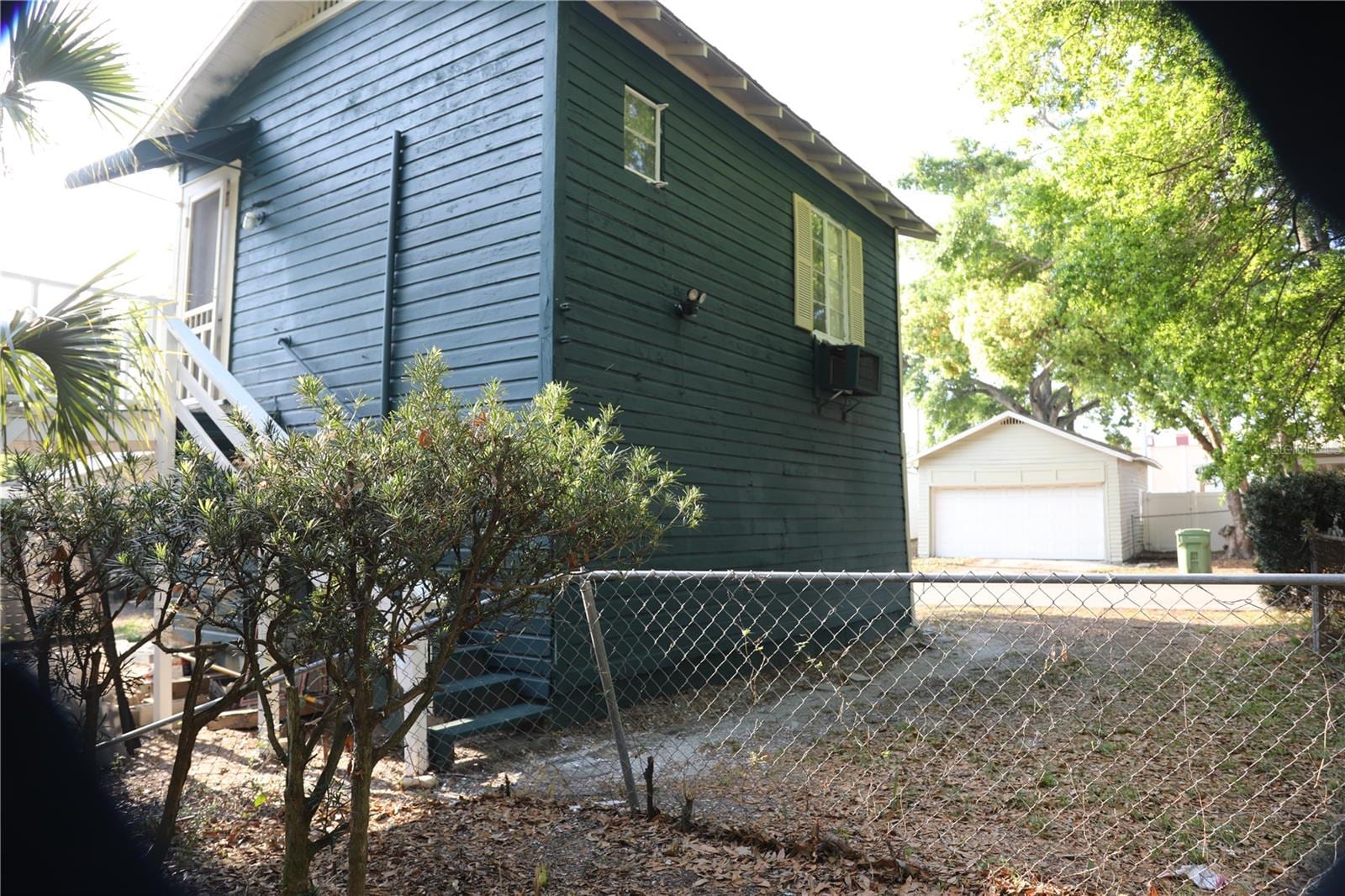 8410 N Mitchell Ave photo 5