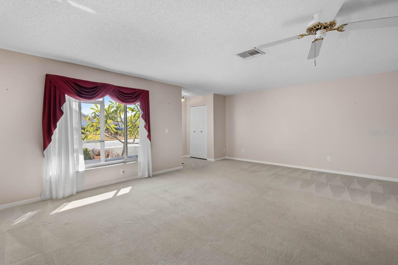 910 Bluewater Dr photo 3