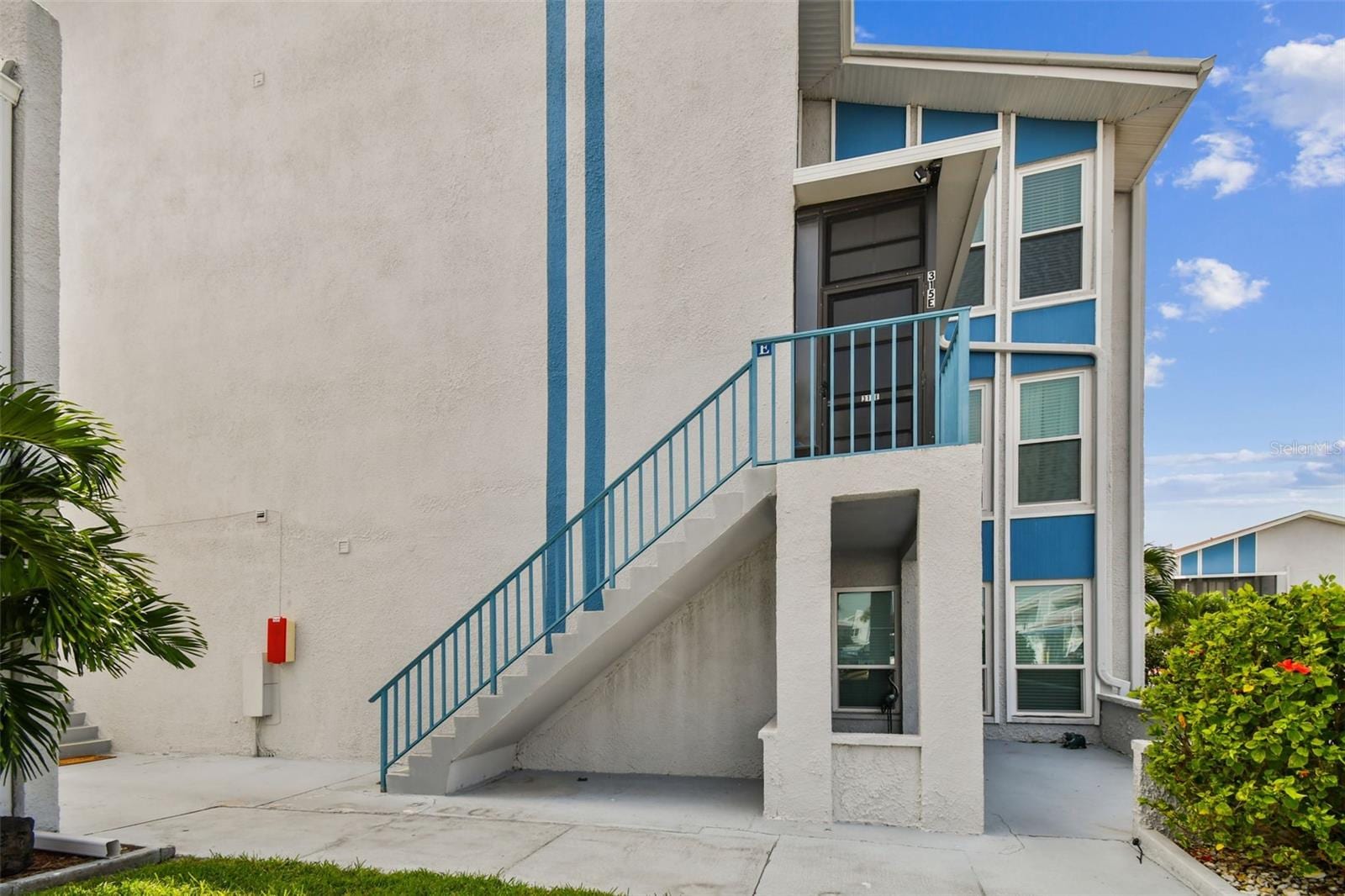 315 Medallion Blvd #E photo 3