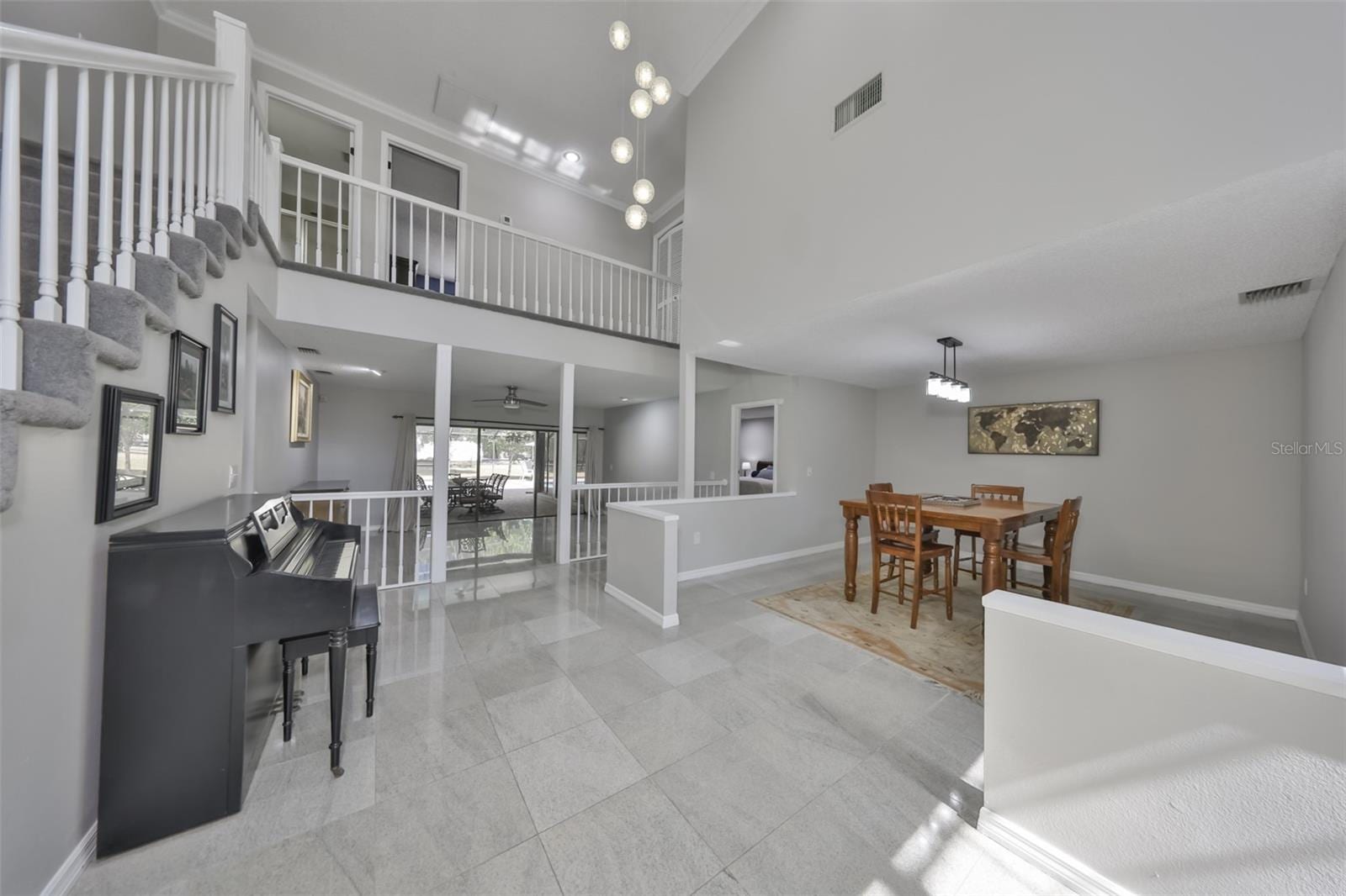1902 Sweet Bay CT photo 2