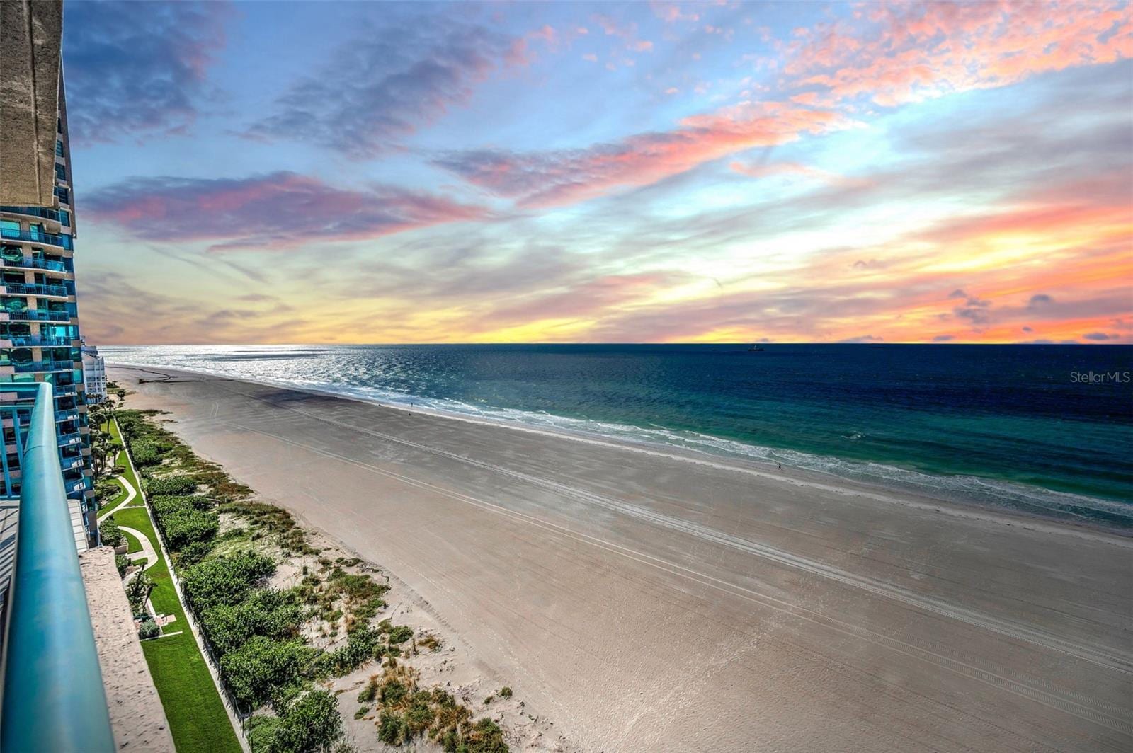1520 Gulf Blvd #1101 photo 2