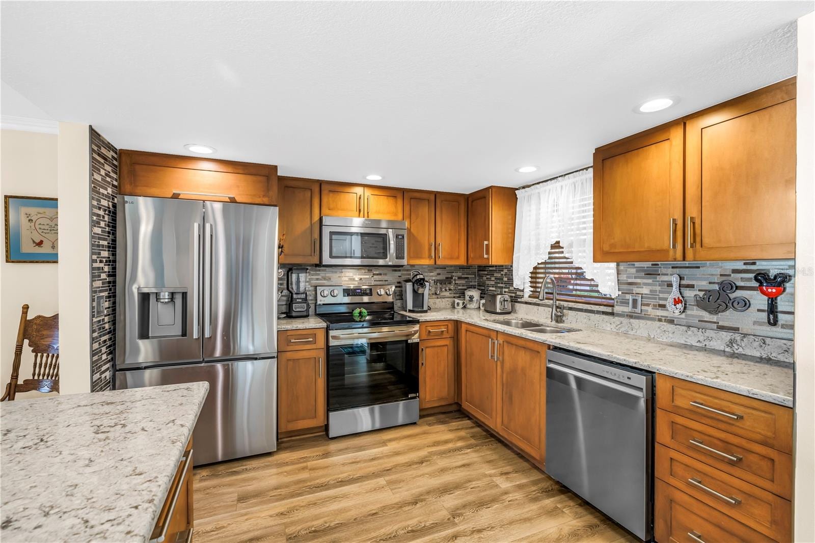 4525 Cove Cir #102 photo 5