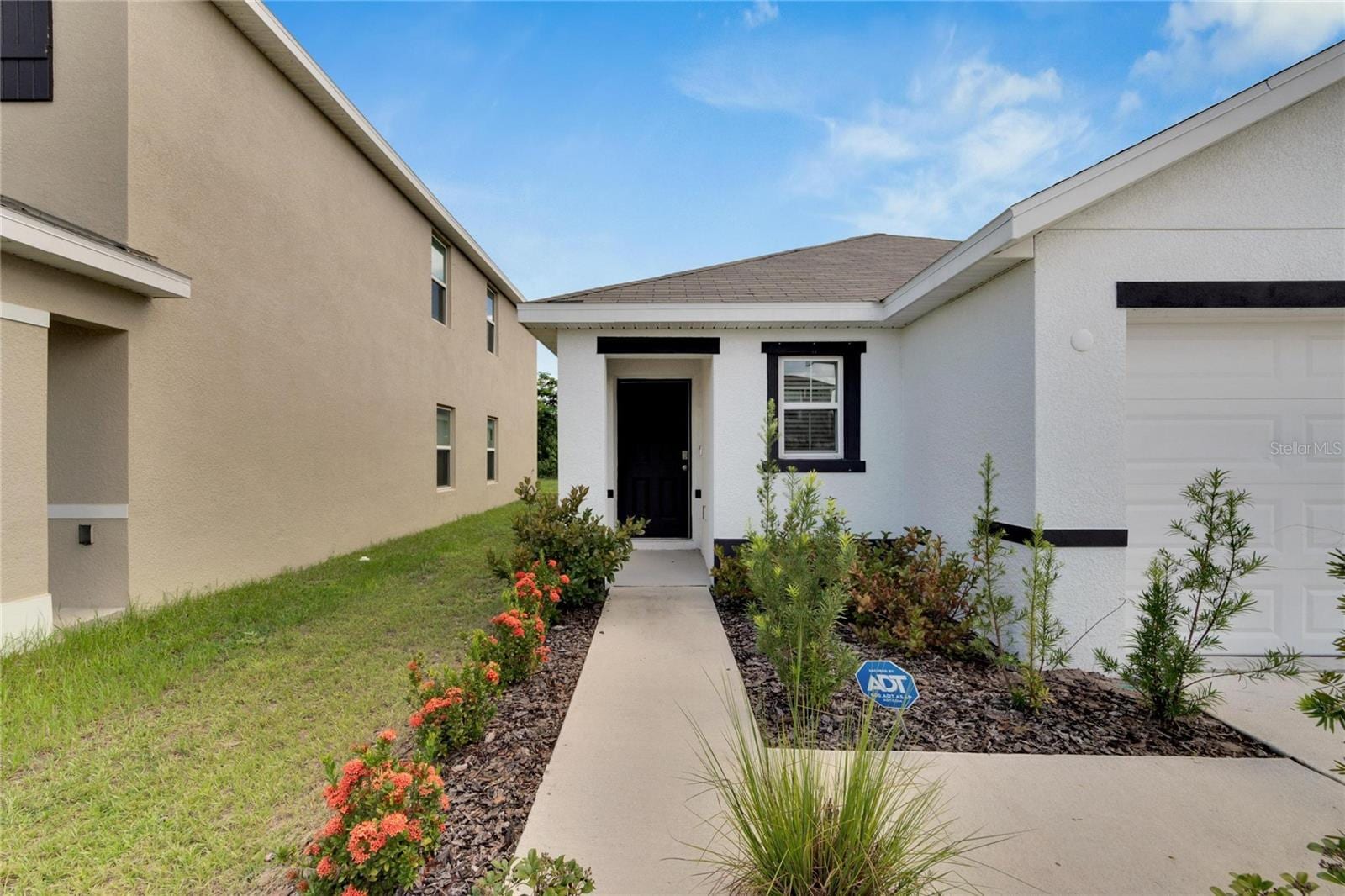 5547 Logan Cave Ave photo 3