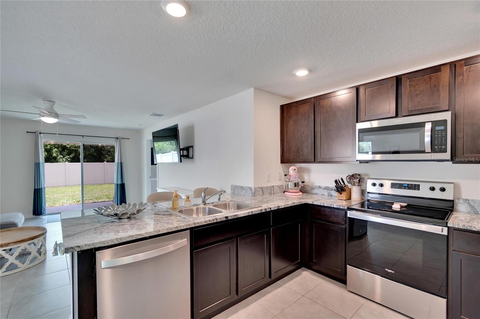 5547 Logan Cave Ave photo 4