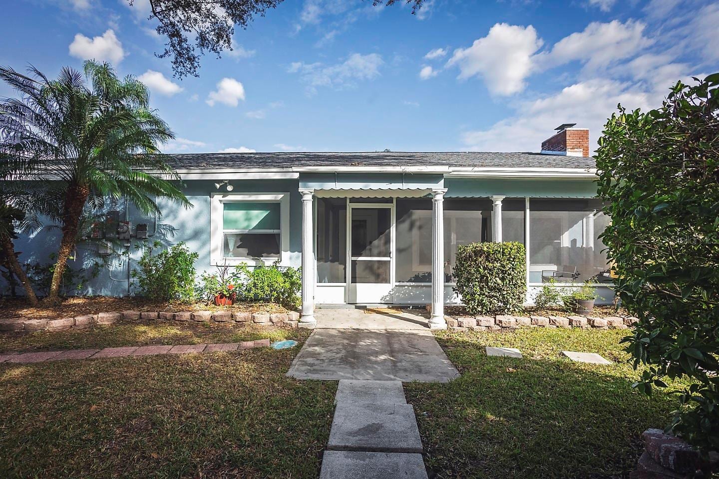 2614 Fairview Ave photo 4
