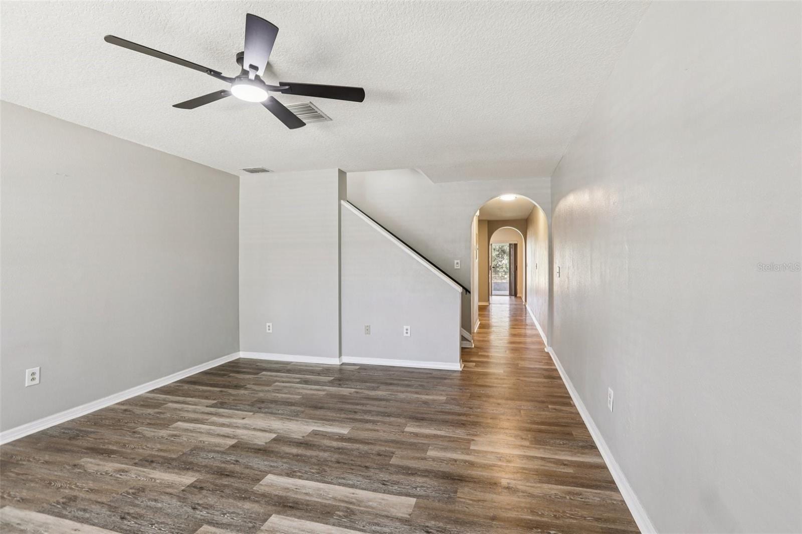 729 Kensington Lake Cir photo 5