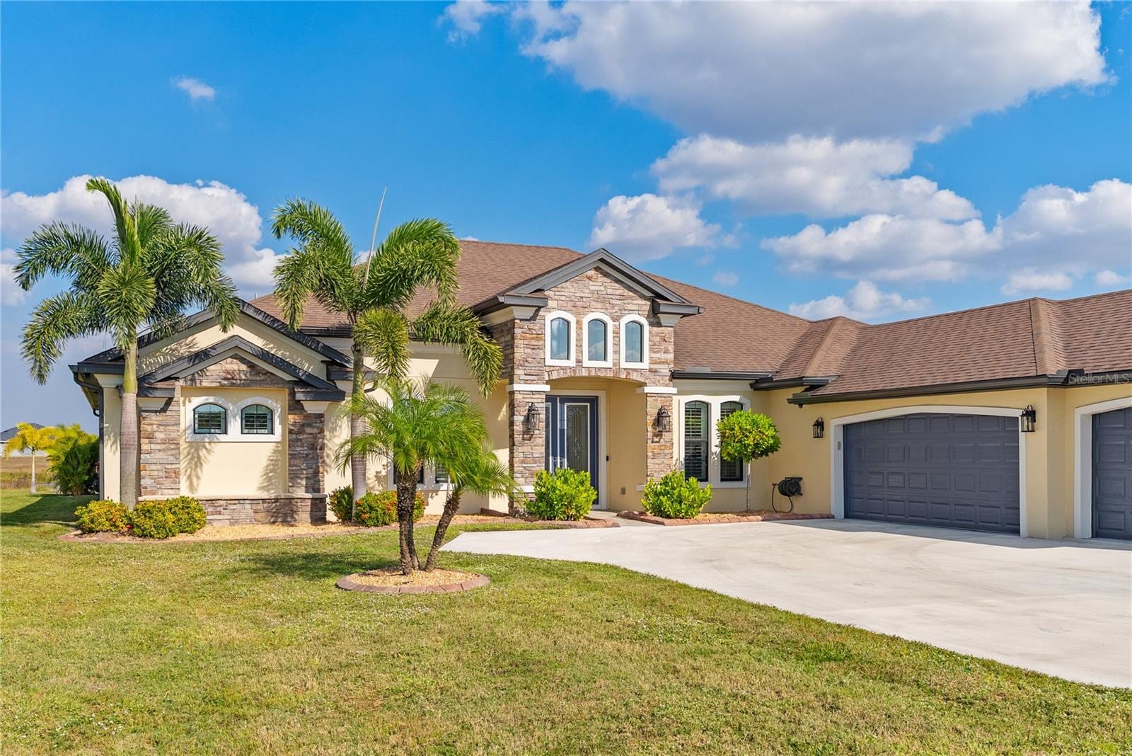 5219 Lake Venice Dr photo 3