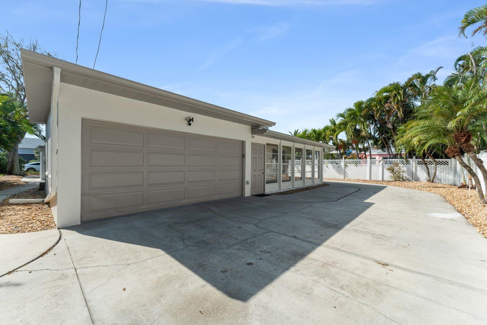 107 4th St photo 4