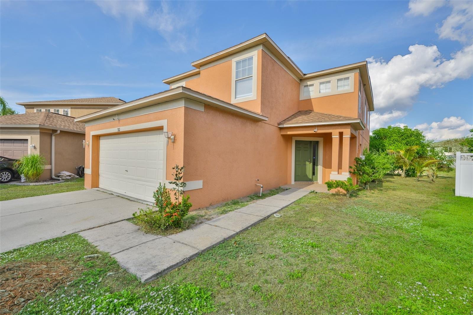 702 Cristelle Jean Dr photo 3