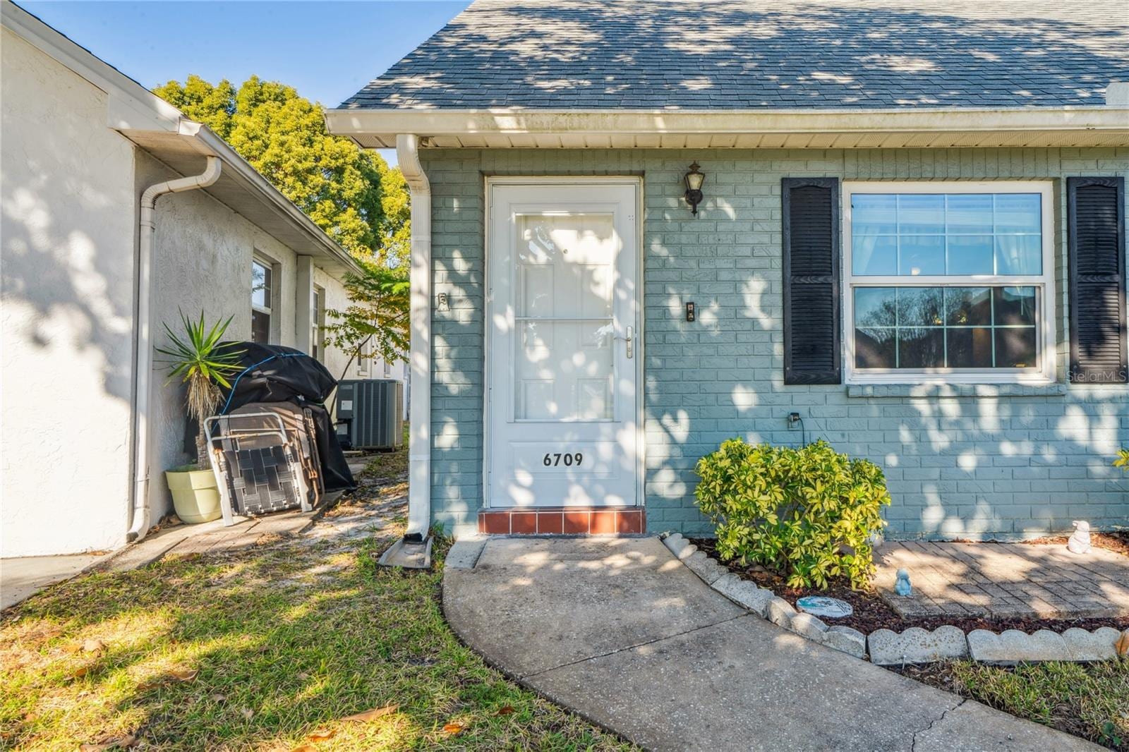 6709 Timbercove Ln #6709 photo 2
