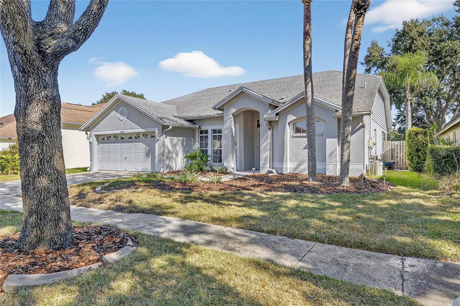 16604 Lake Heather Dr photo 3