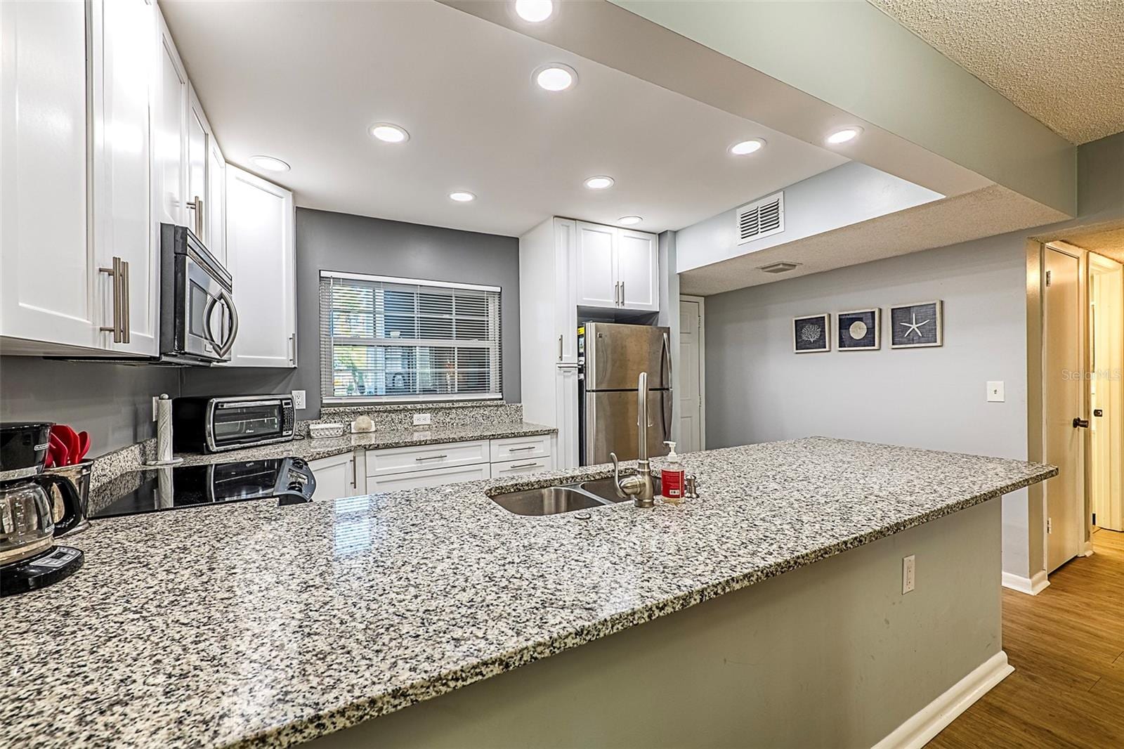10215 Regal Dr #14 photo 4