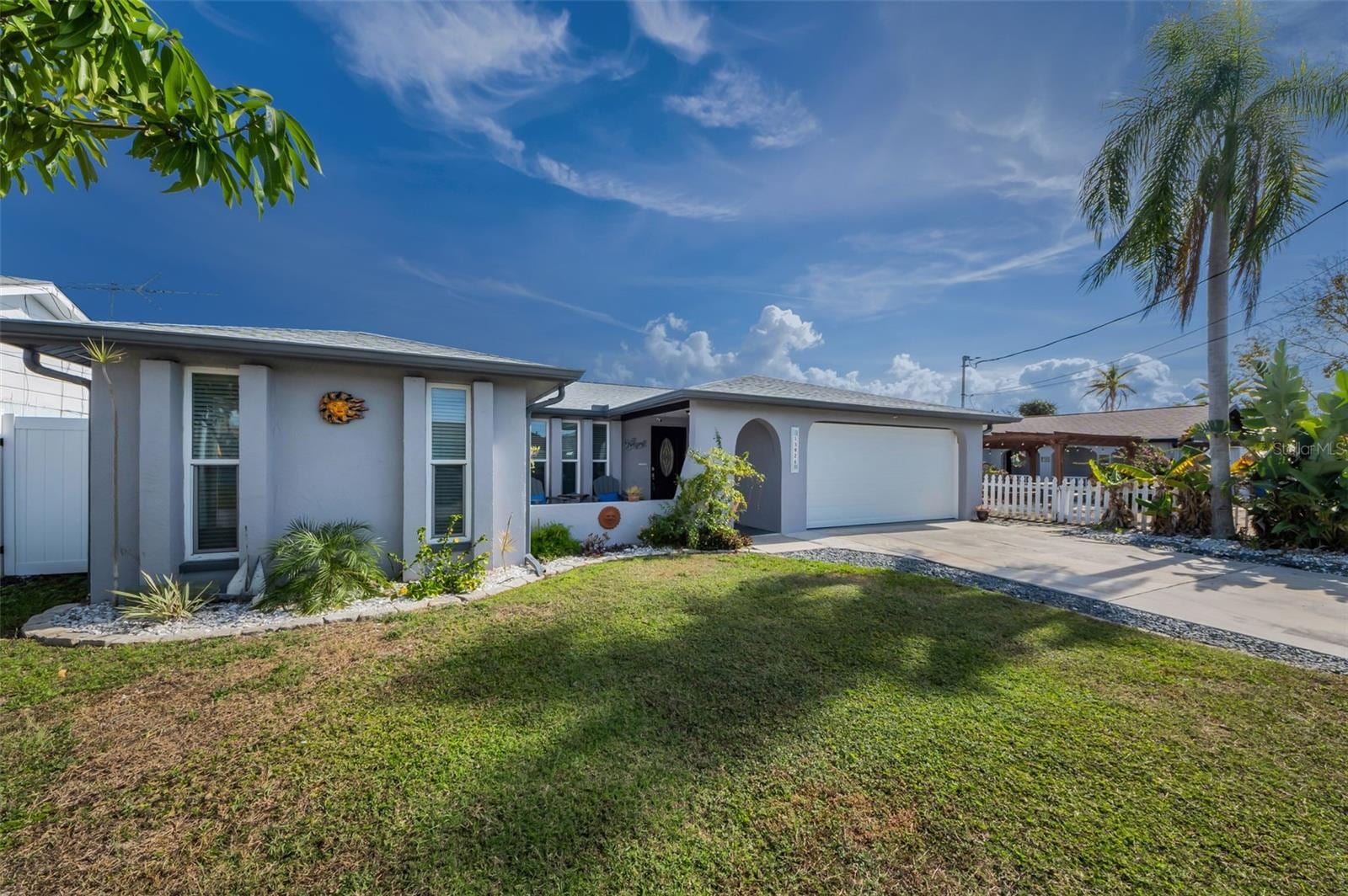 13926 Darlene Ave photo 5