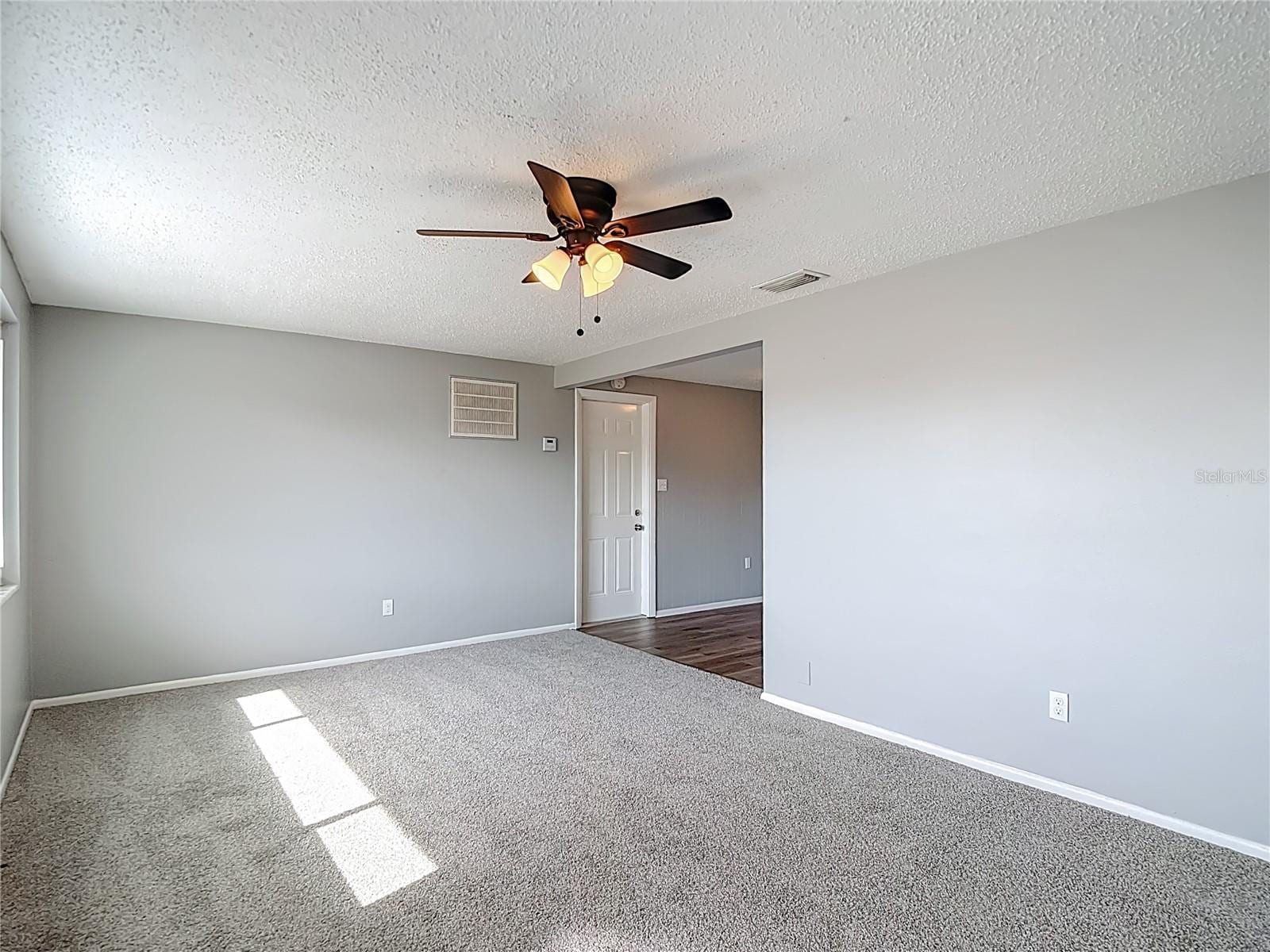 4723 Aegean Ave photo 4